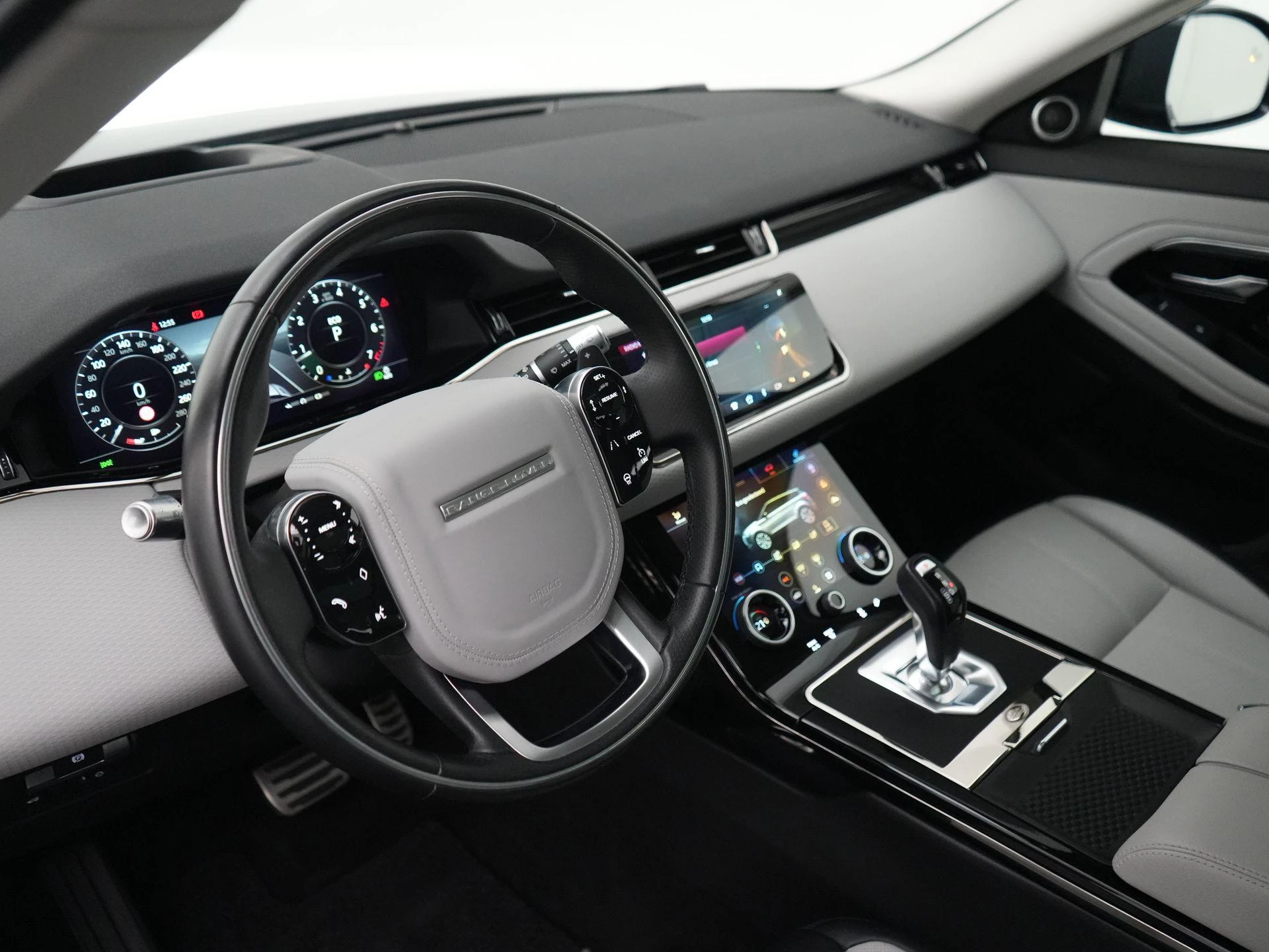 Land Rover-Range Rover Evoque-image-33