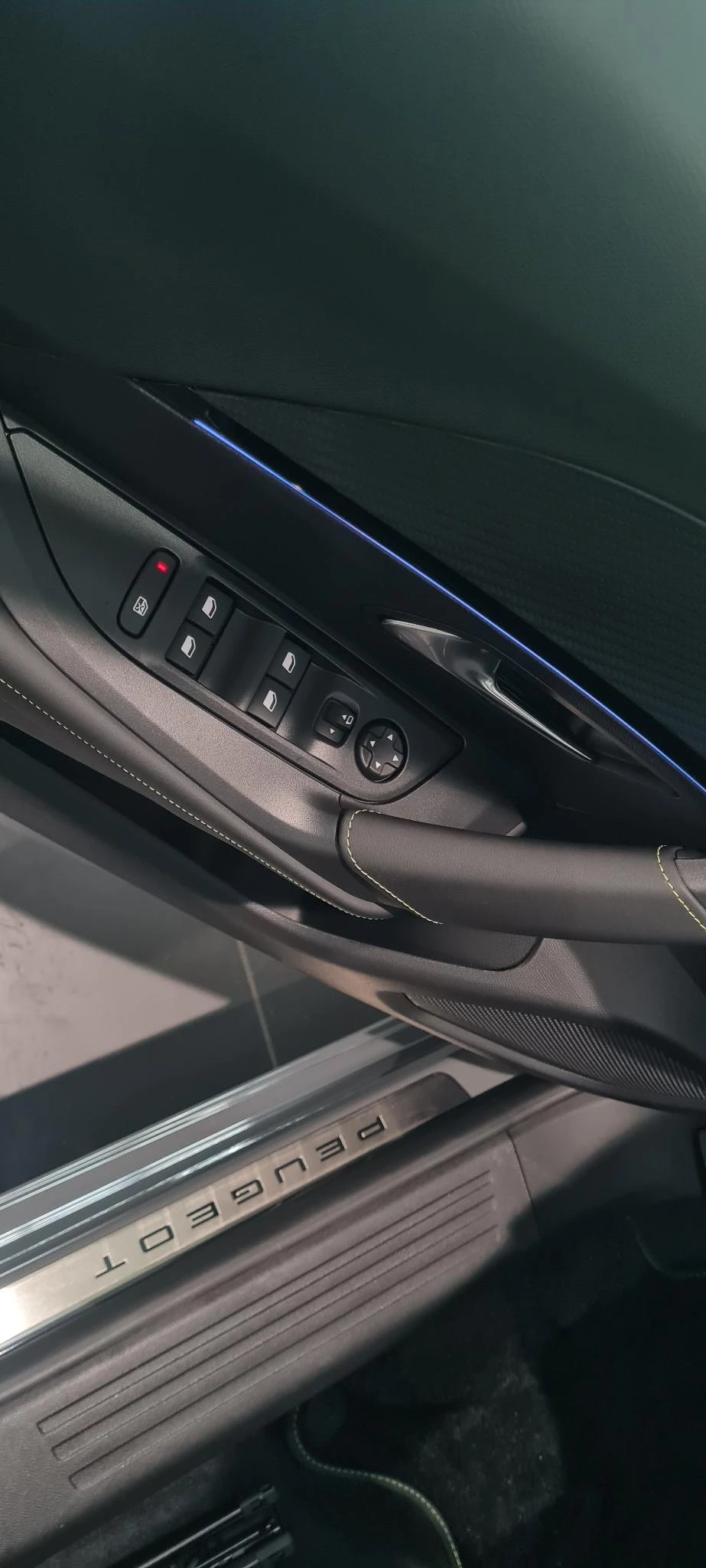 Peugeot-2008-image-8