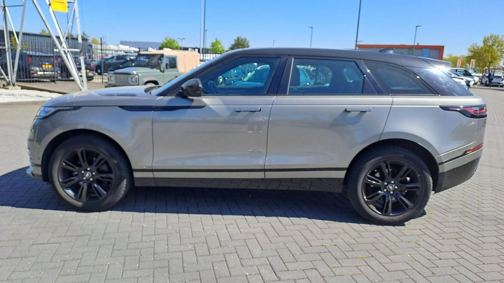 Land Rover Range Rover Velar 2.0 P250 Turbo AWD R-Dynamic HSE