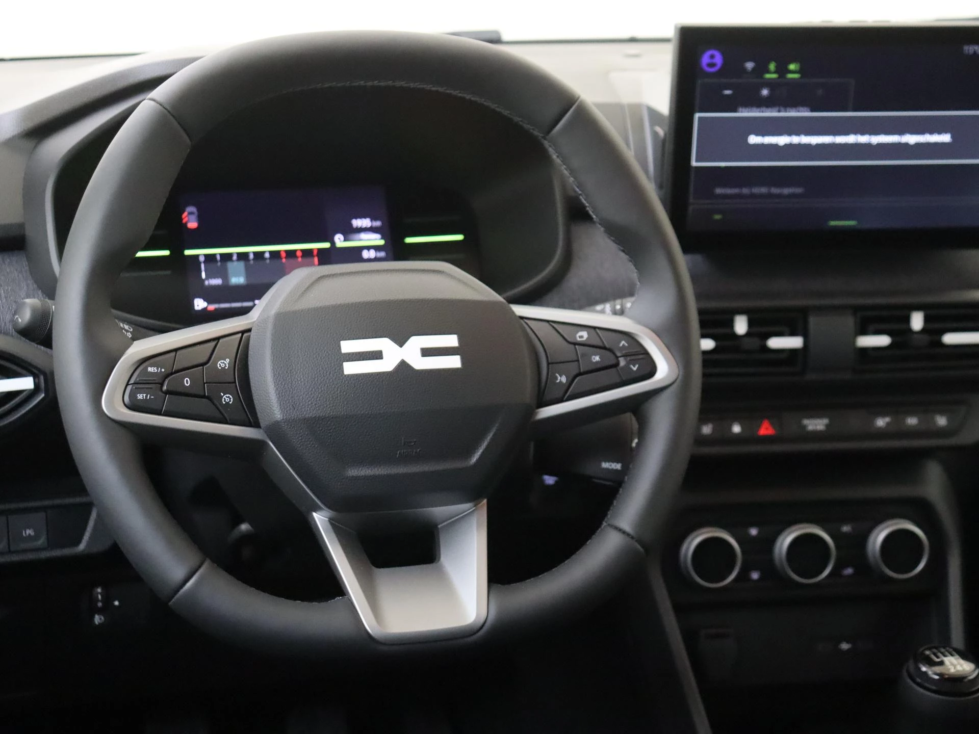 Dacia-Sandero Stepway-image-9