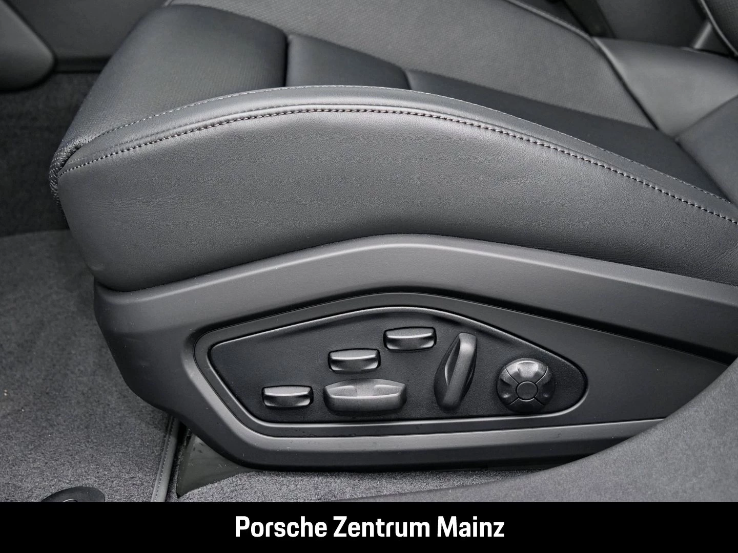 Porsche Taycan Black Edition NW ZUM HAUSPREIS black edition