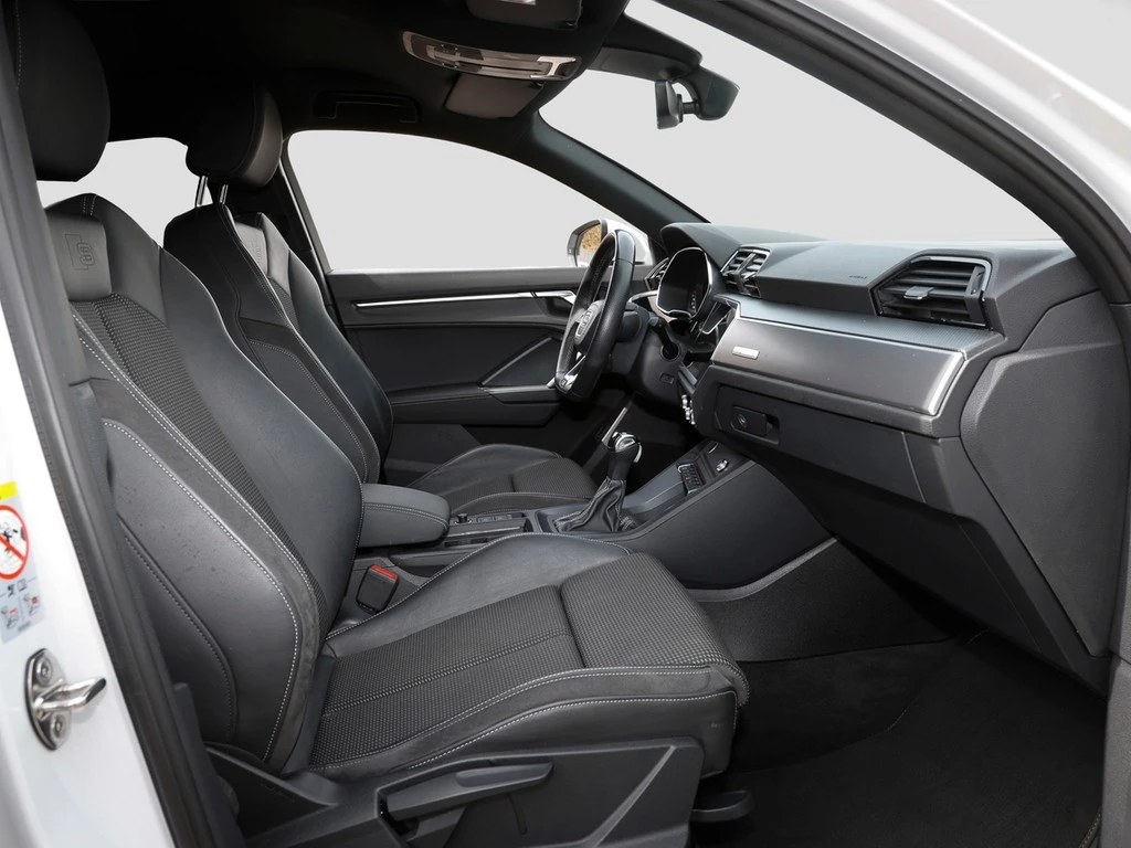 Audi-Q3-image-10