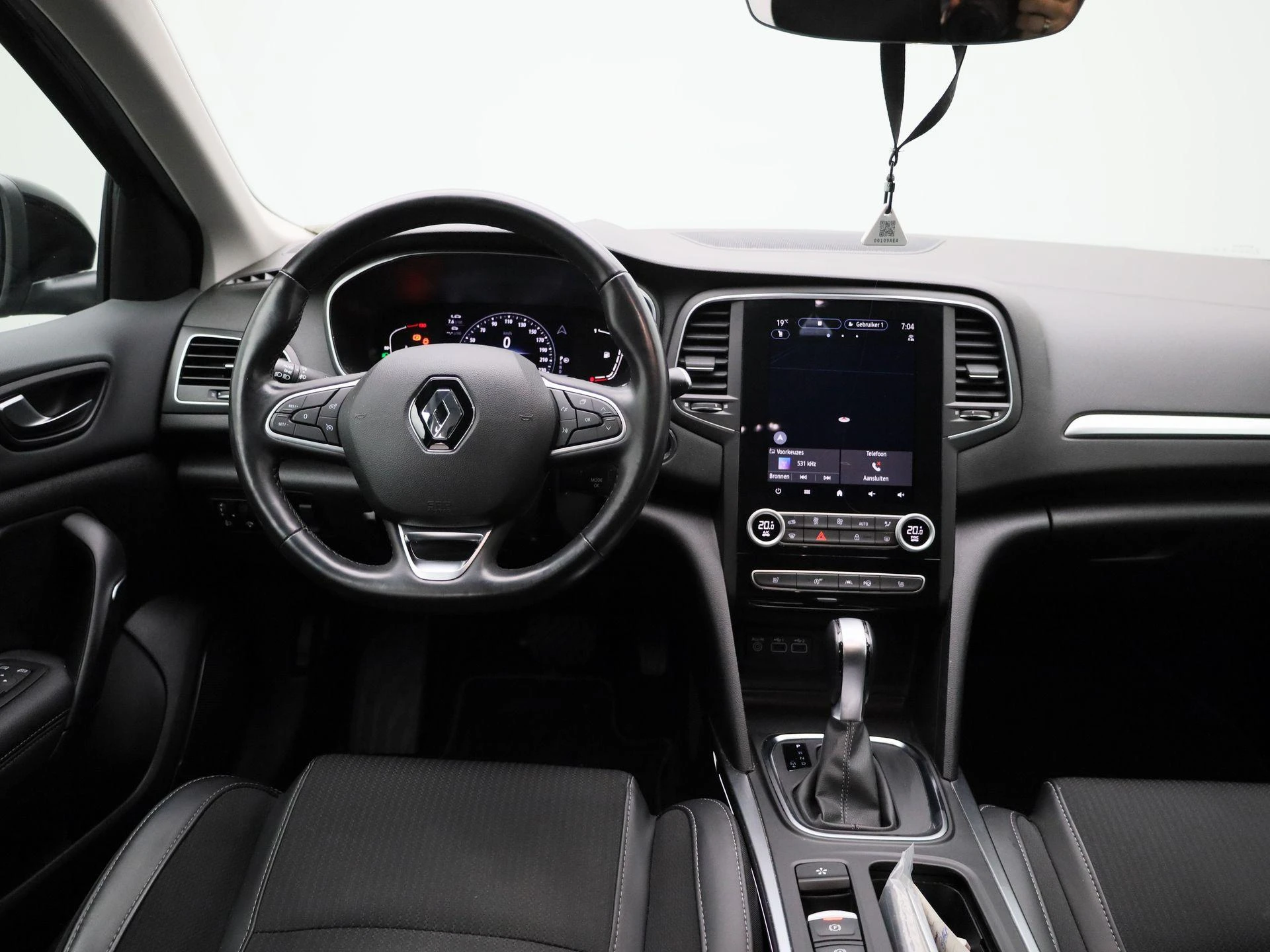 Renault-Mégane Estate-image-6