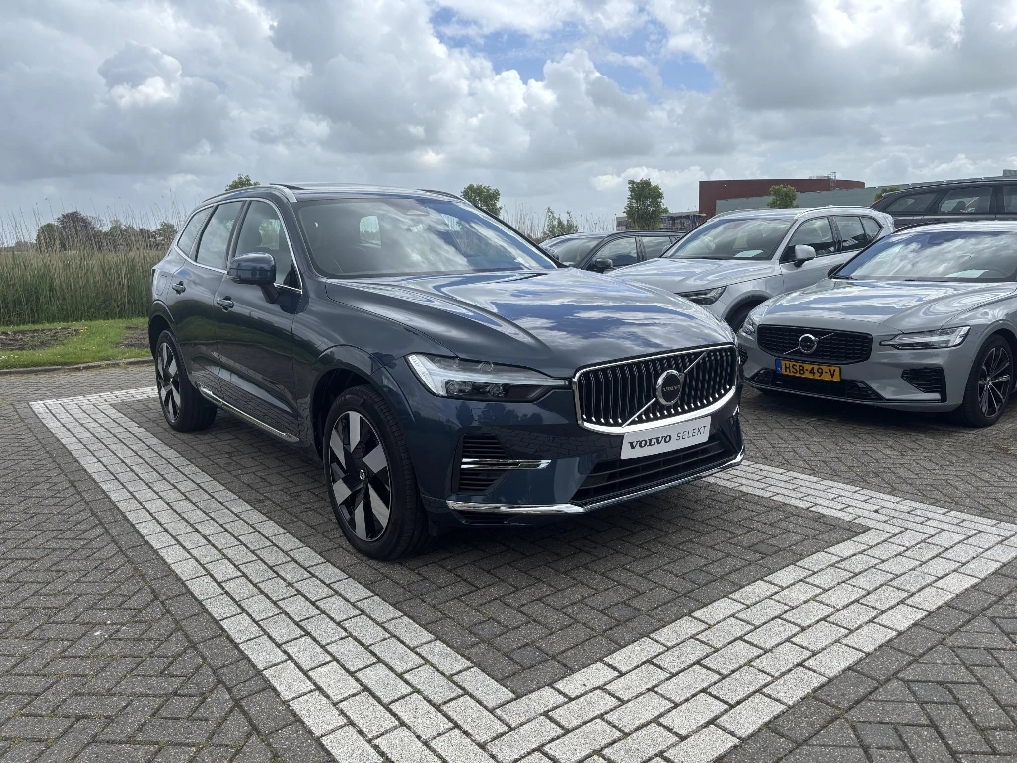 Volvo XC60 T6 Plug-in hybrid AWD Plus Bright