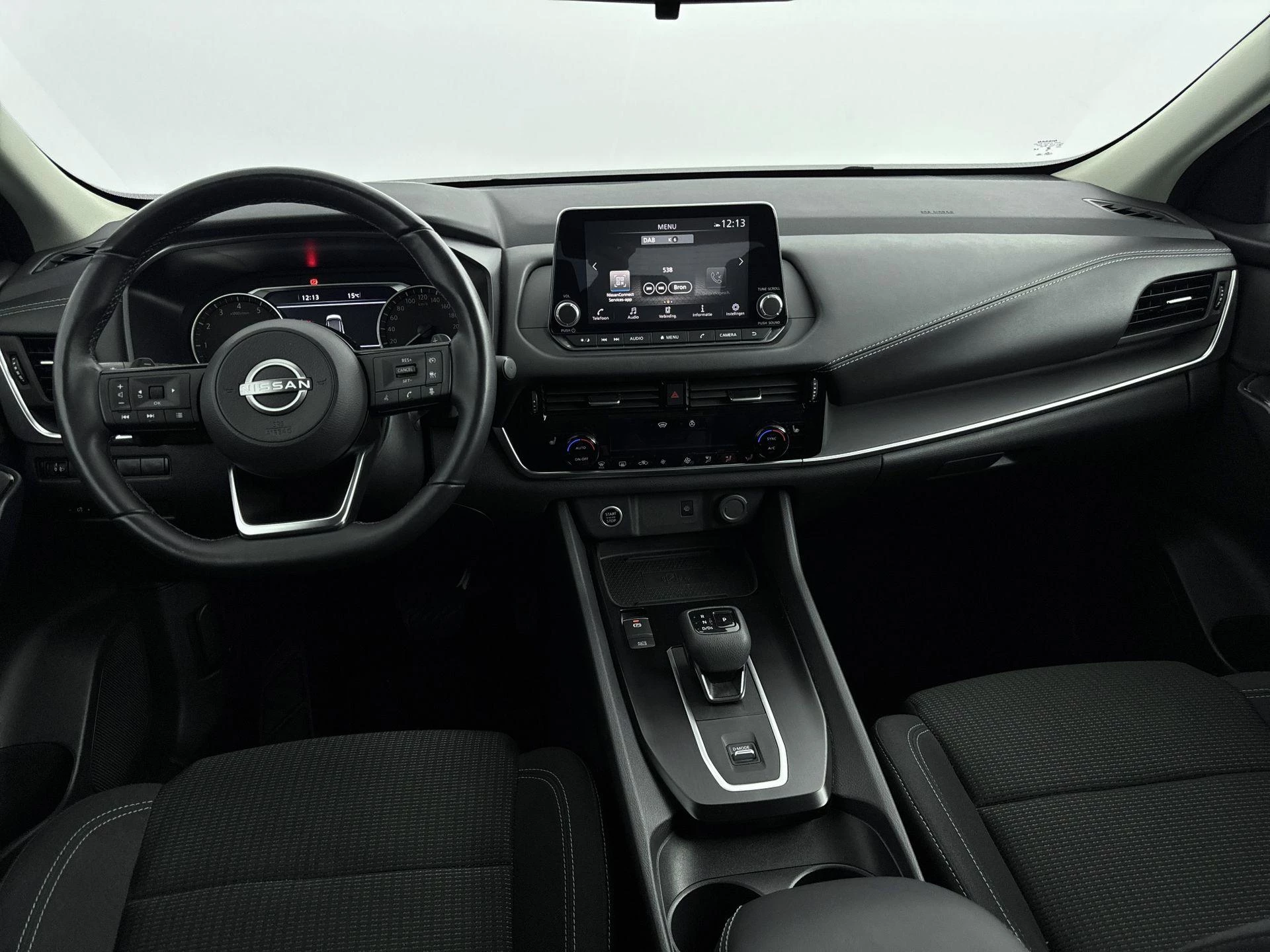 Nissan-QASHQAI-image-11