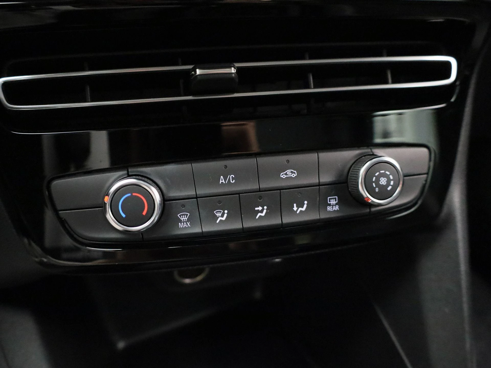 Opel-Mokka-image-26