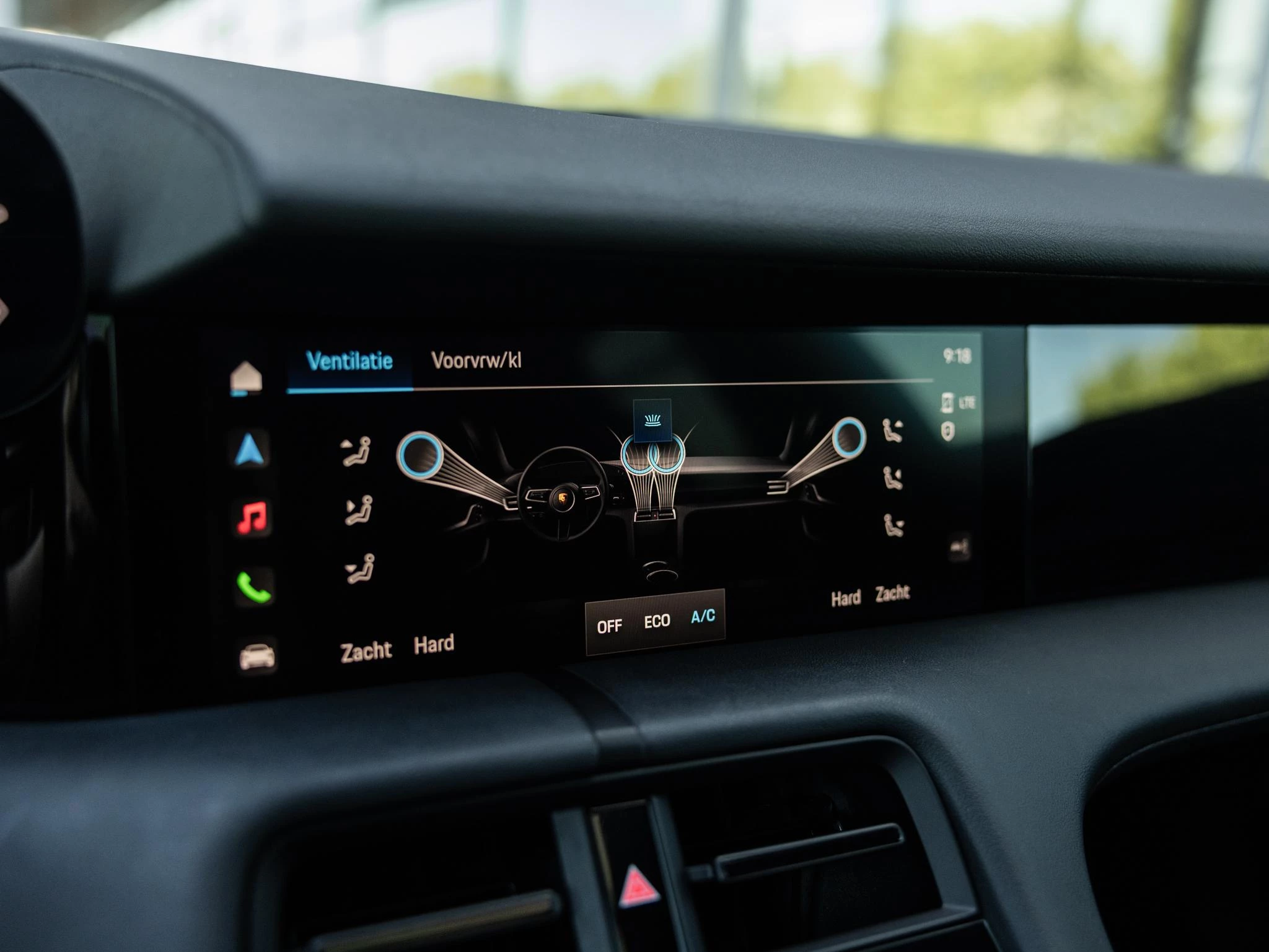 Porsche Taycan Performance 84 kWh