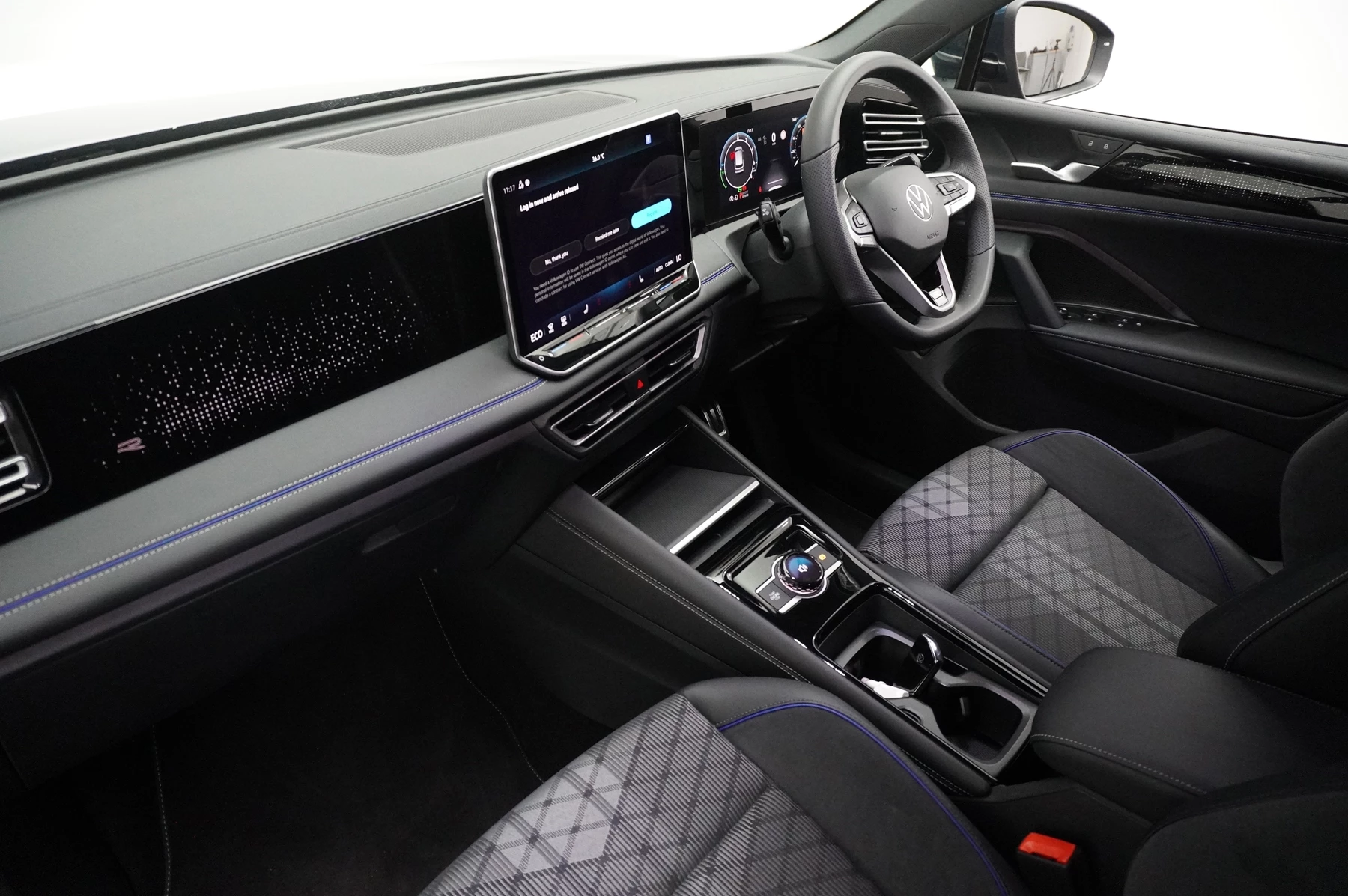 Volkswagen-Tiguan-image-1