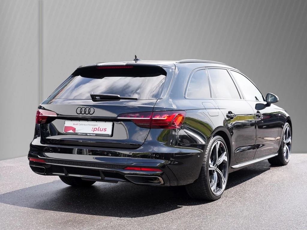 Audi A4 Avant 40 TFSI S line competition plus Matrix