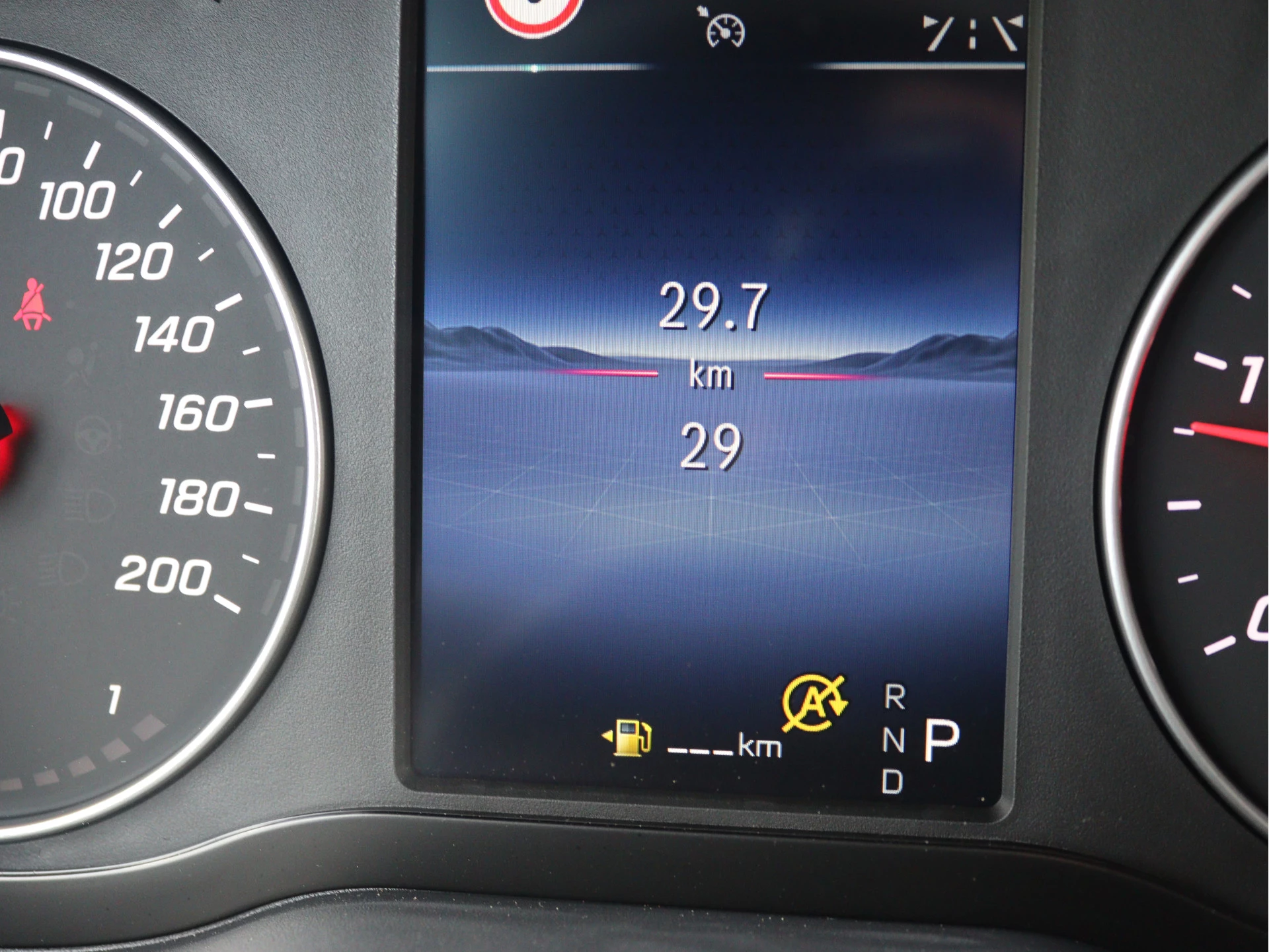 Mercedes-Benz-Sprinter-image-5