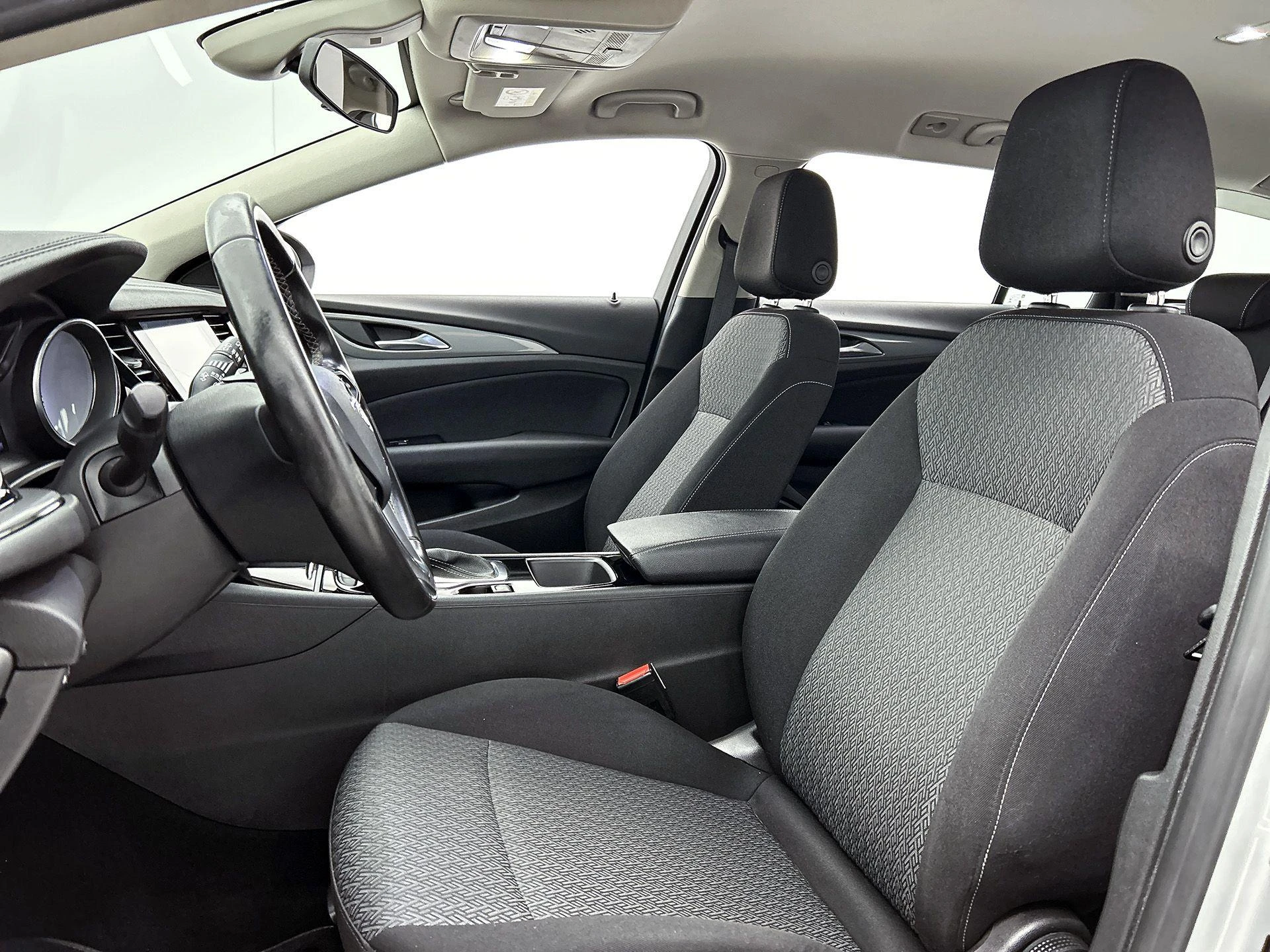 Opel-Insignia-image-31