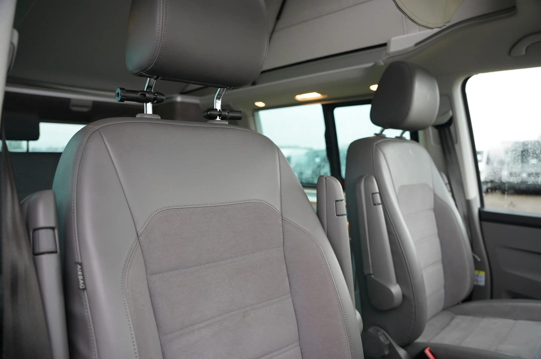 Volkswagen-California-image-8