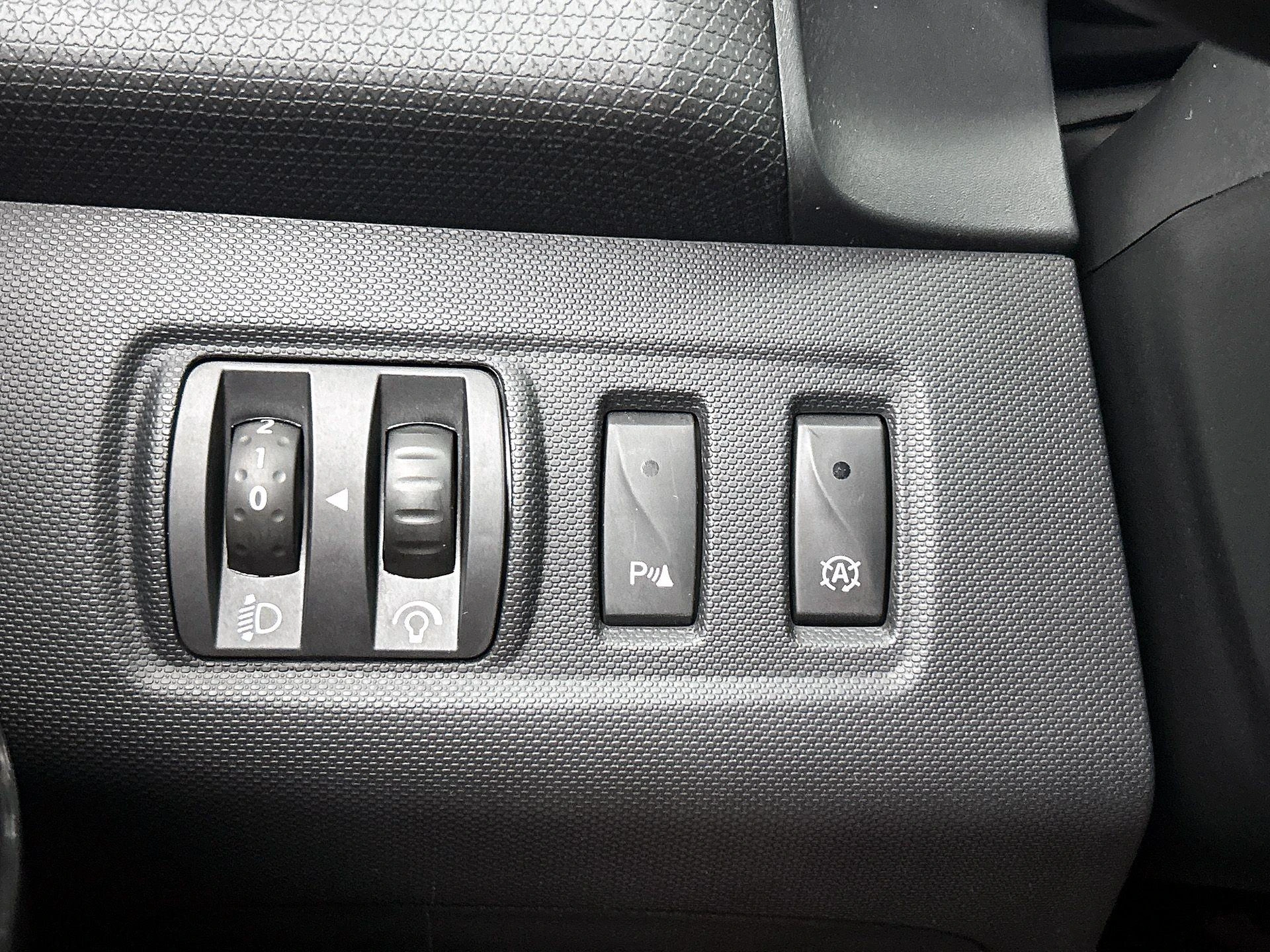 Renault-Clio-image-29