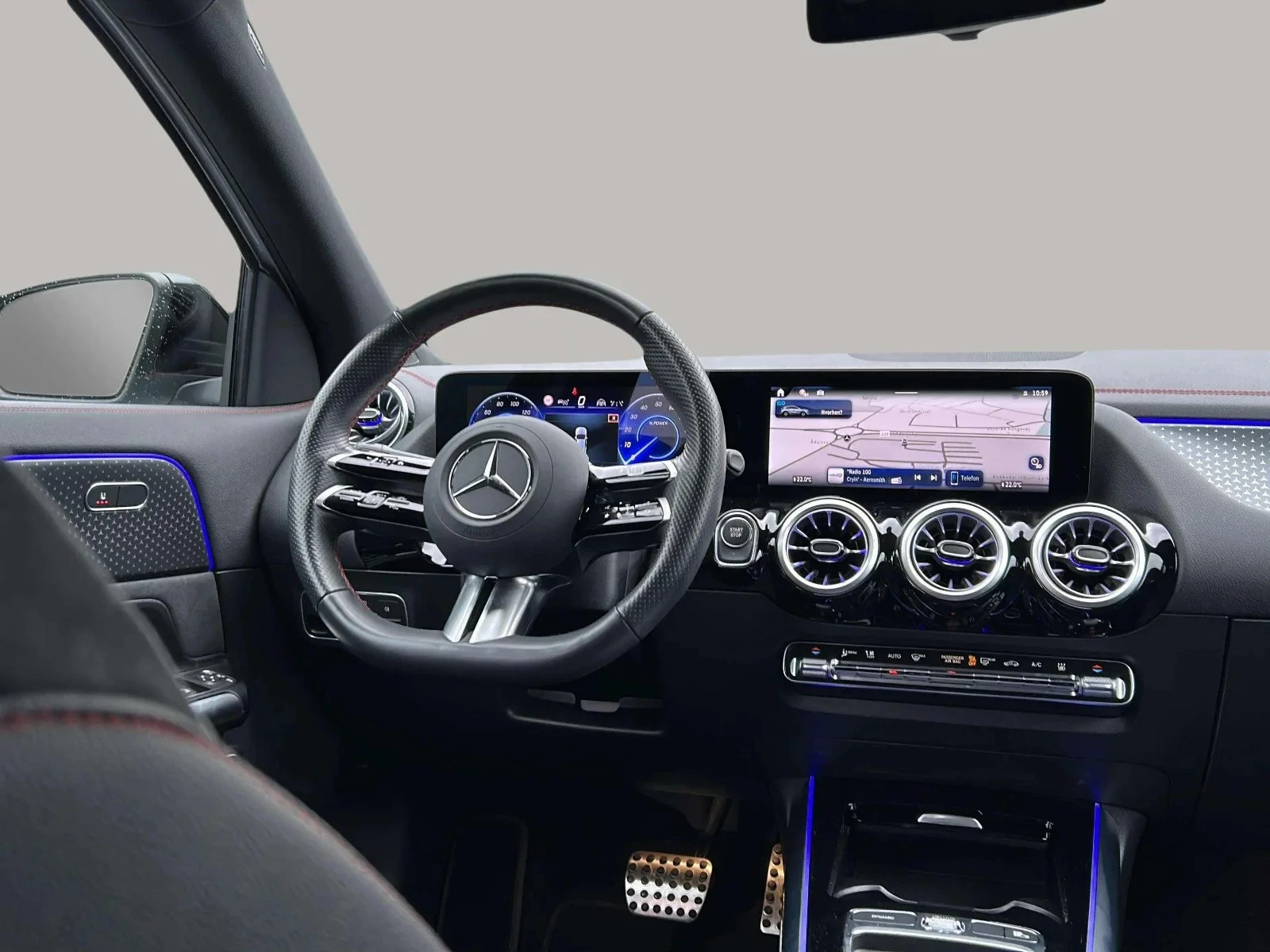 Mercedes-Benz-EQA-image-15