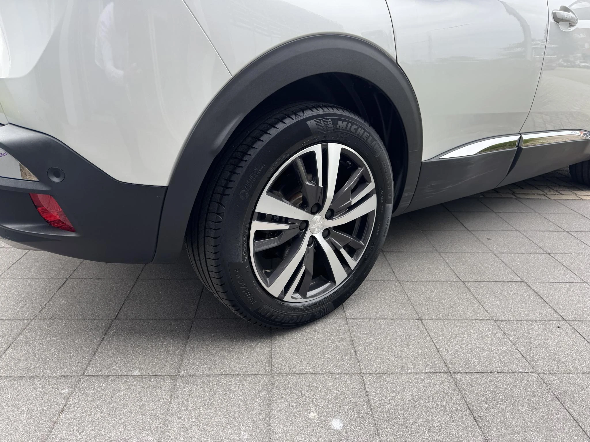 Peugeot-3008-image-13