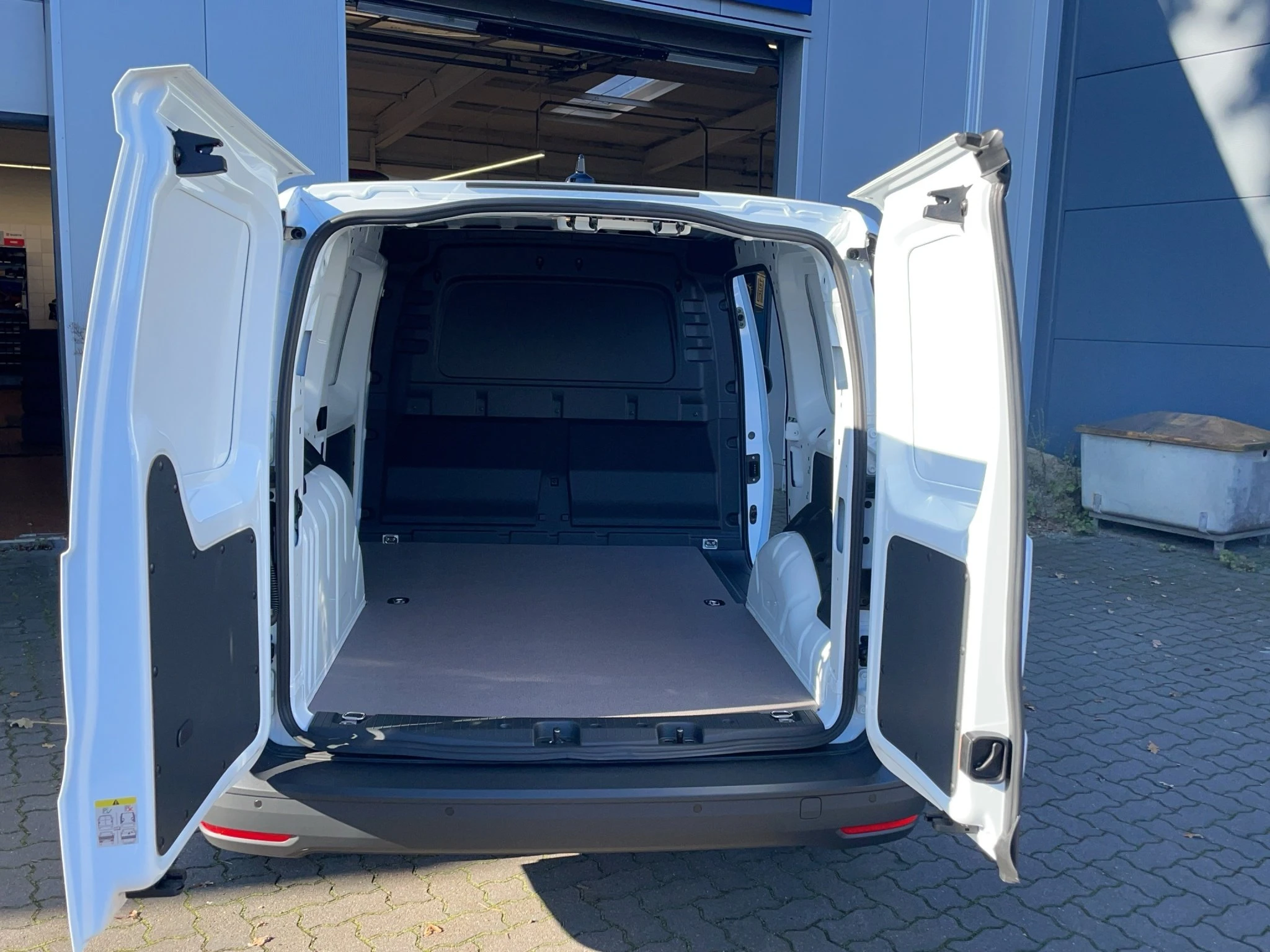 Ford-Transit Connect-image-22