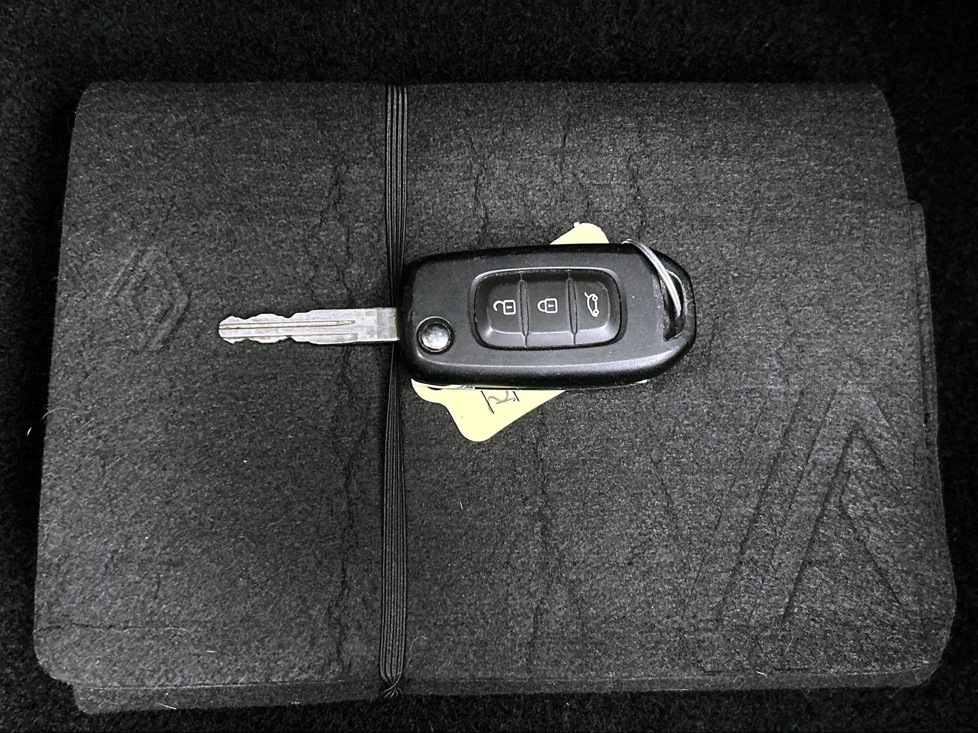Renault-Clio-image-28