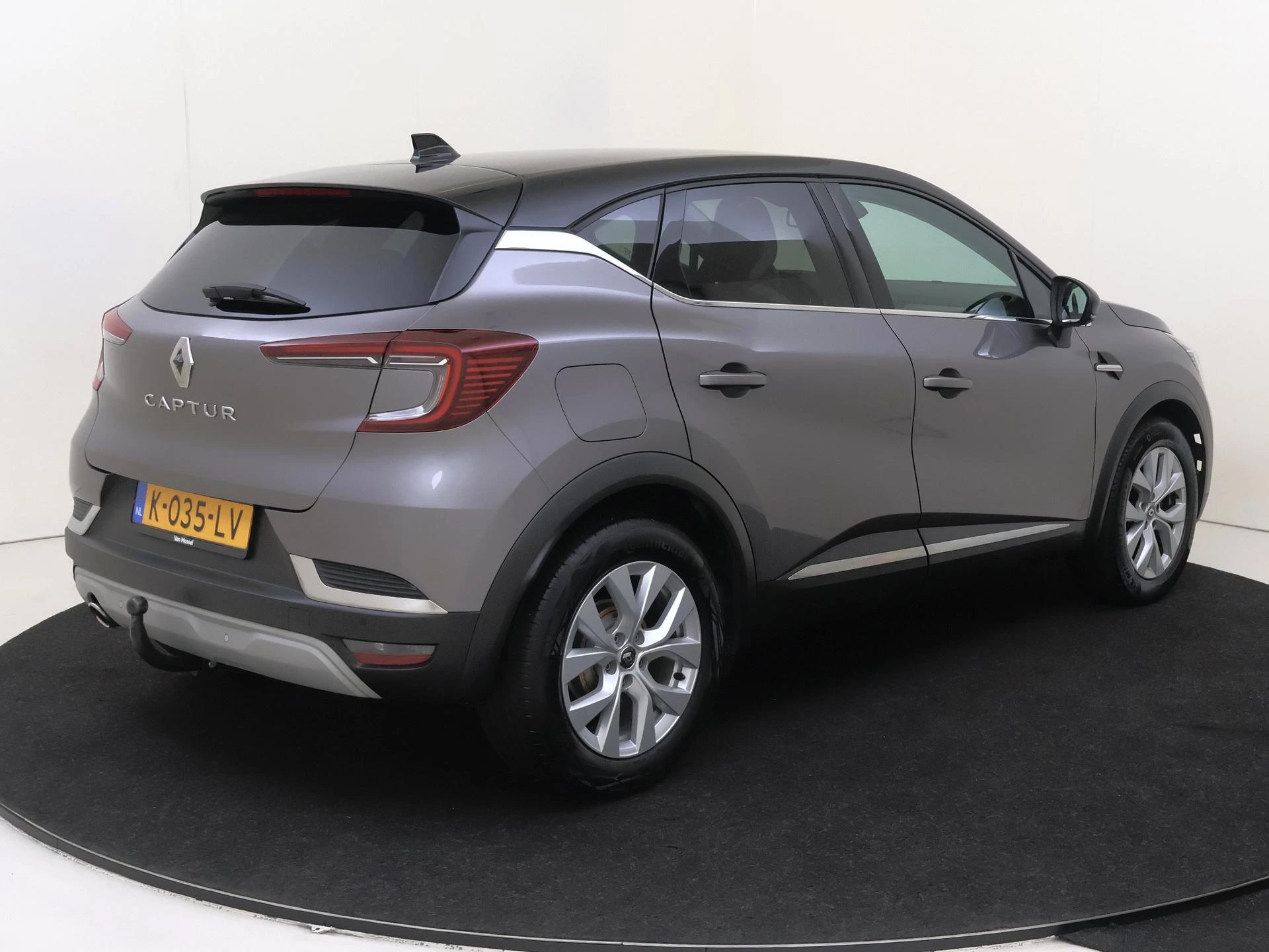 Renault-Captur-image-7