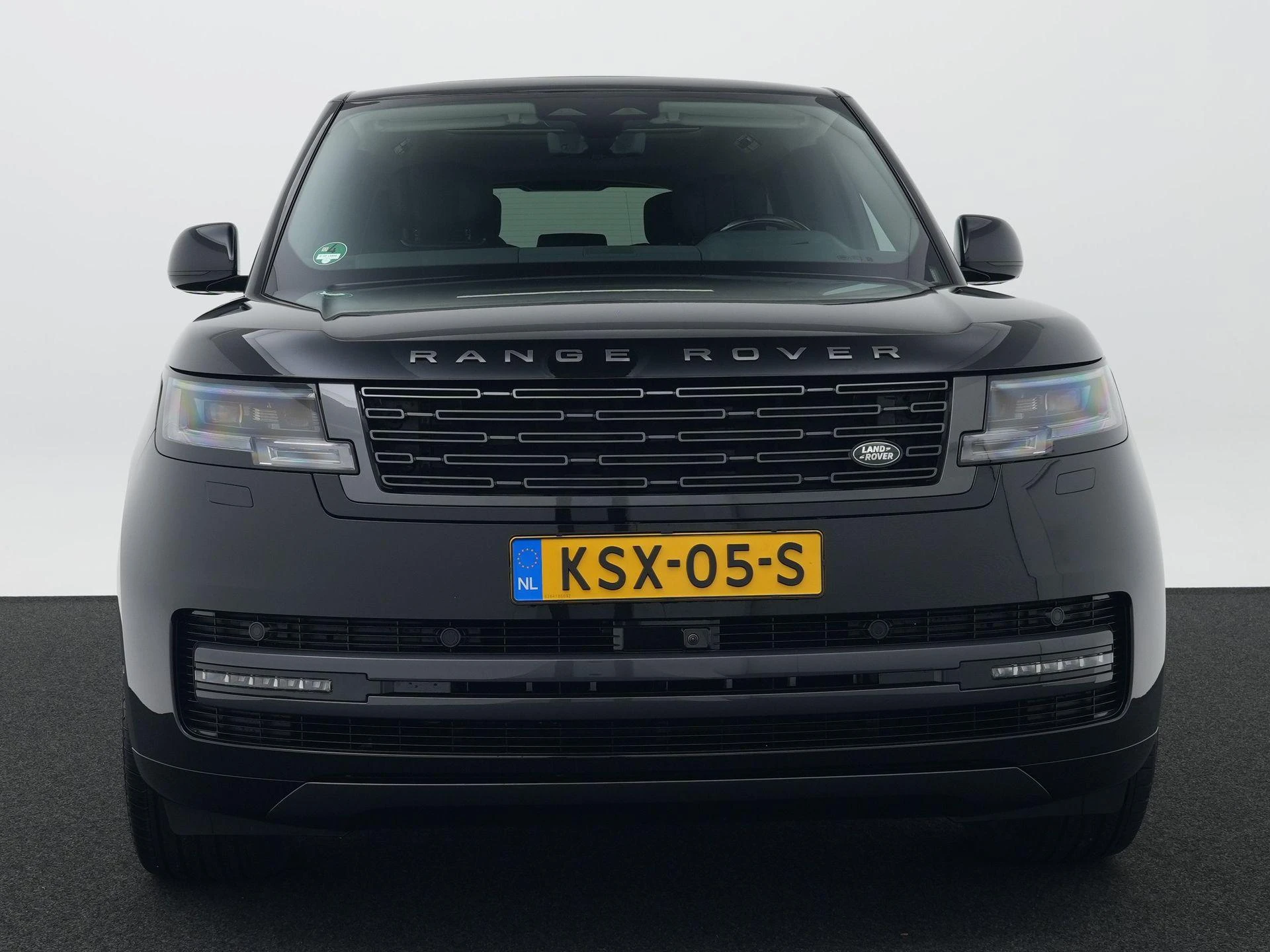 Land Rover-Range Rover-image-3