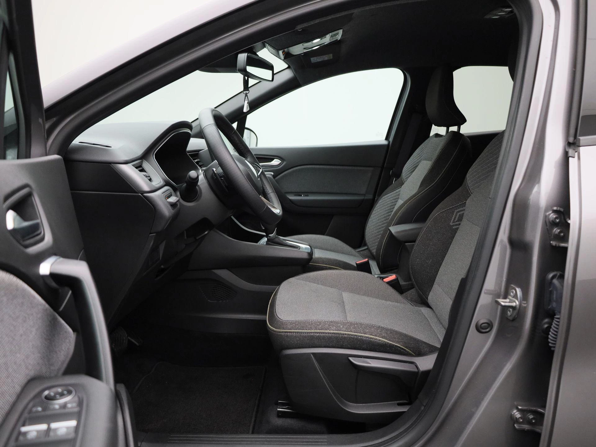 Renault-Captur-image-10