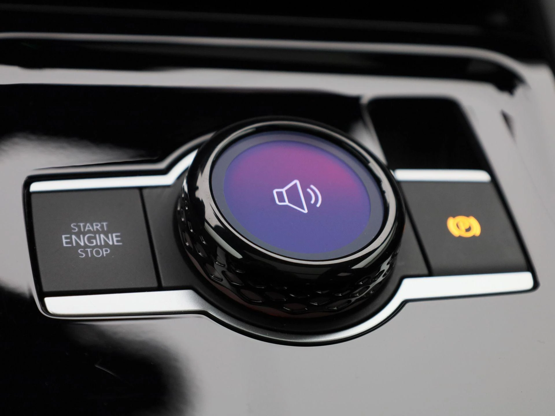 Volkswagen-Tiguan-image-21