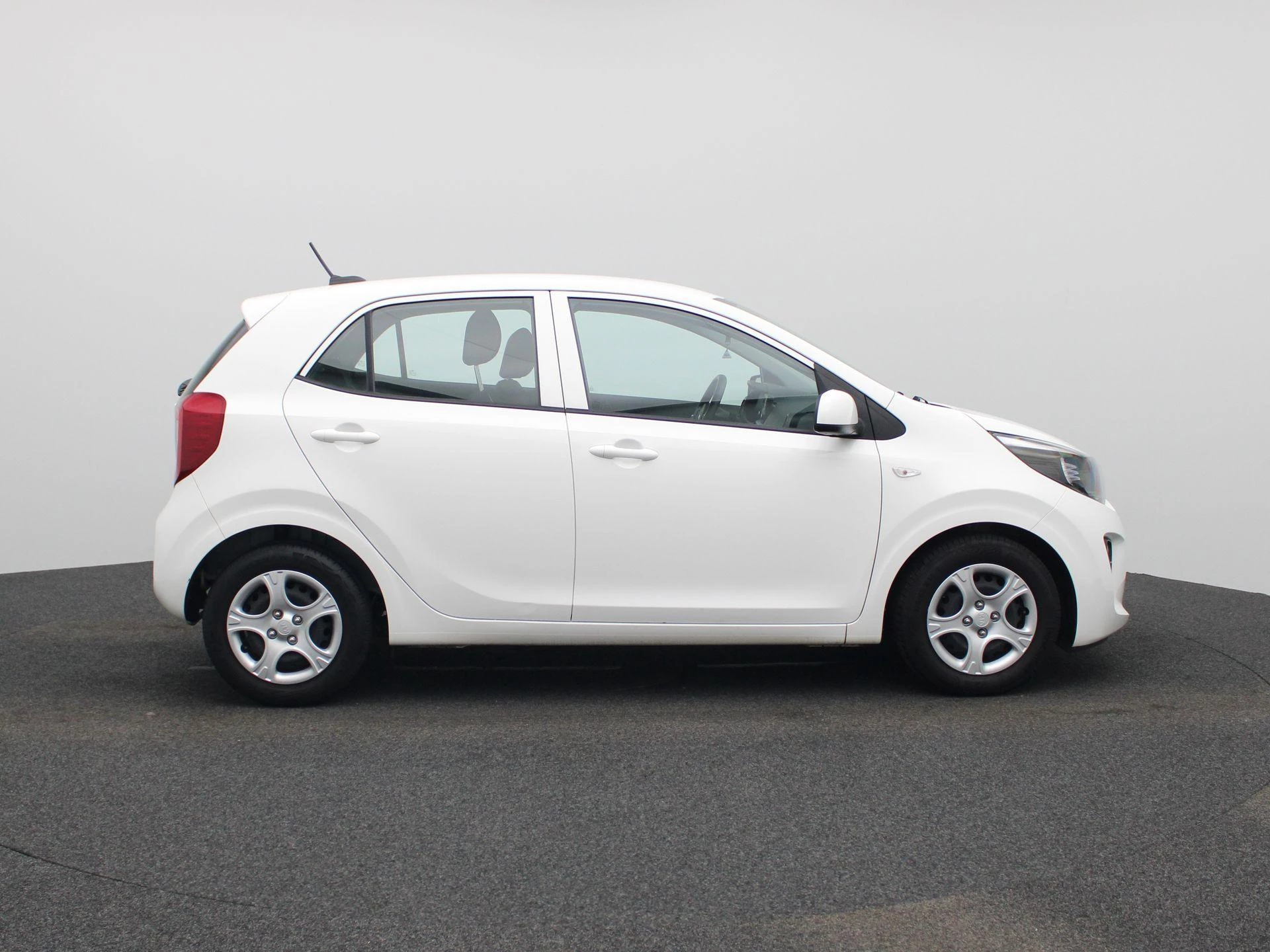 Kia-Picanto-image-5