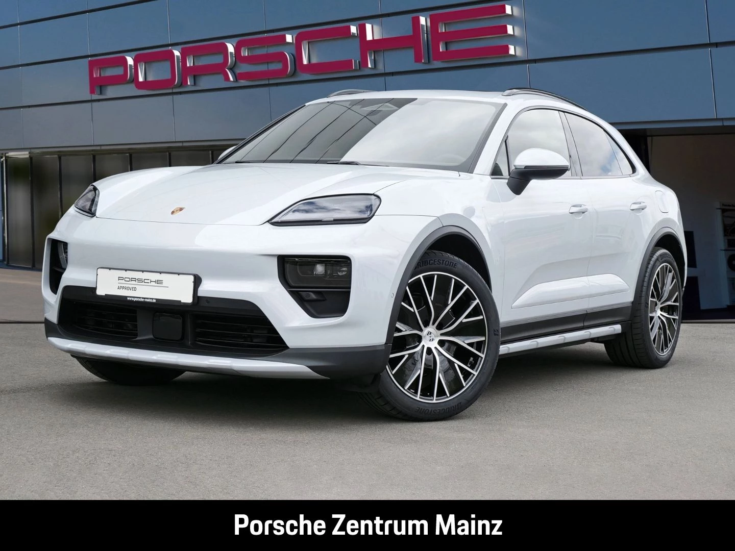 Porsche-Macan-image-0