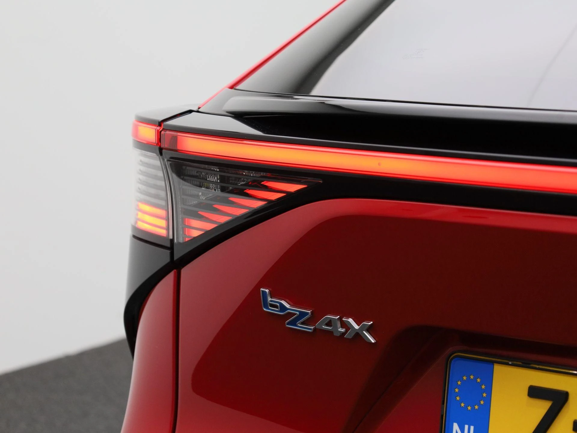 Toyota-bZ4X-image-39