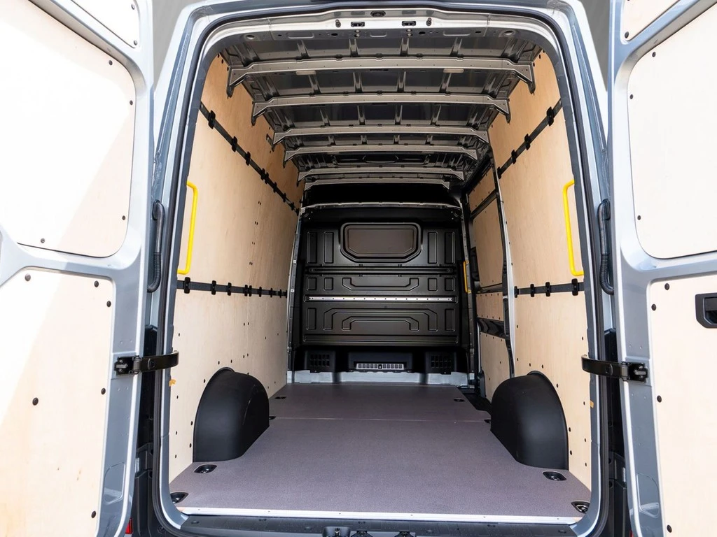 Volkswagen-Crafter-image-5