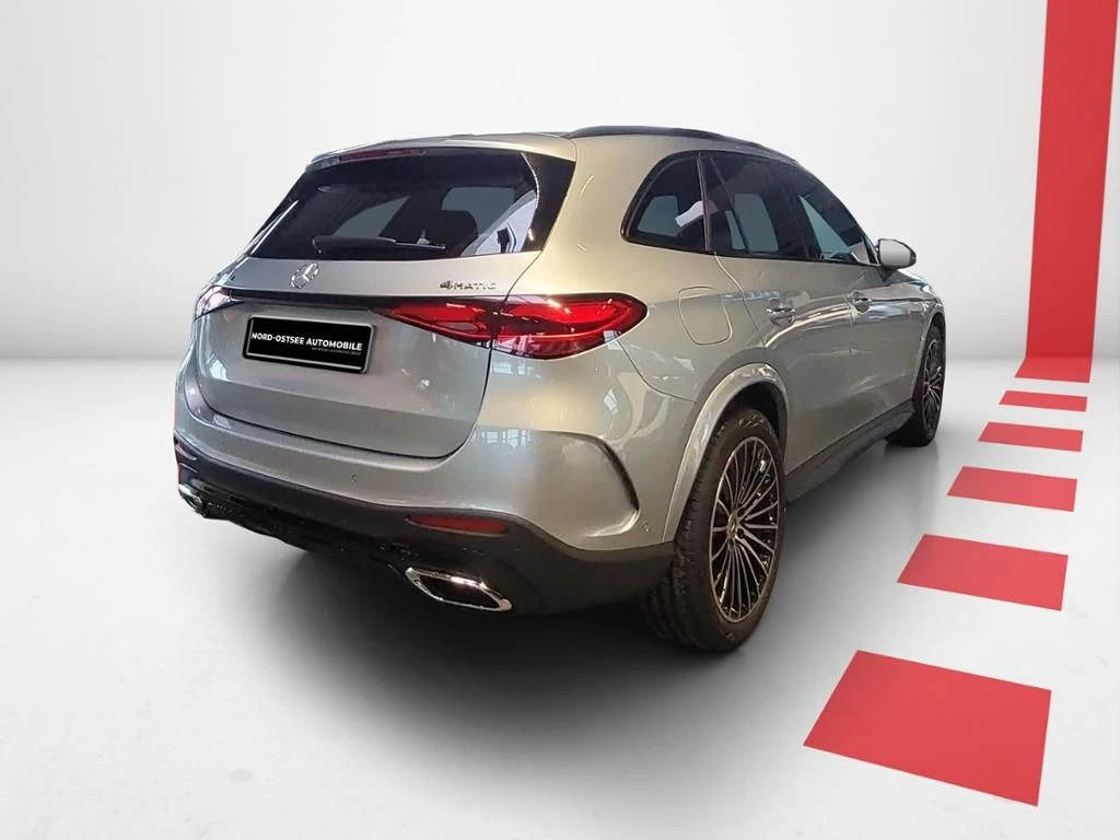 Mercedes-Benz-GLC 300 d-image-4