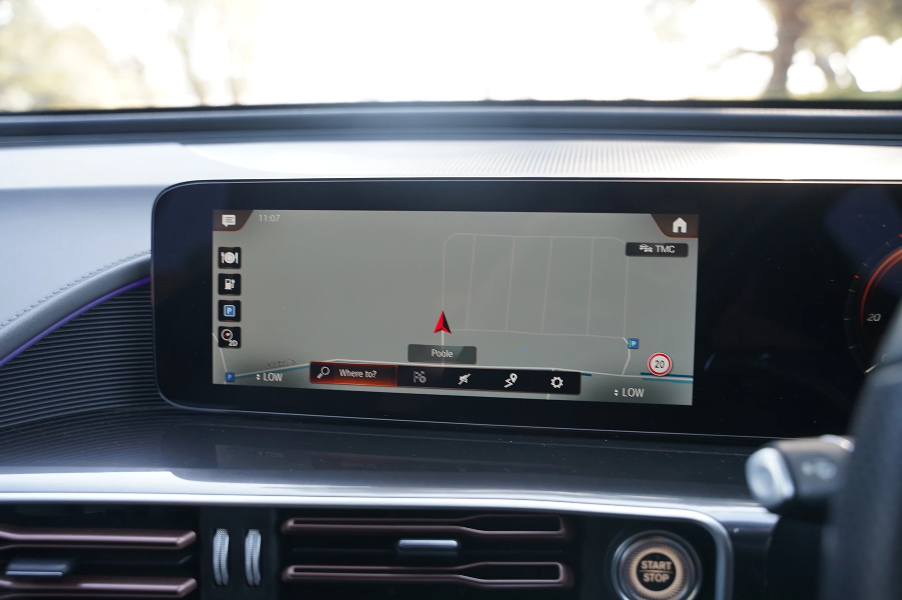 Mercedes-Benz-EQC-image-24