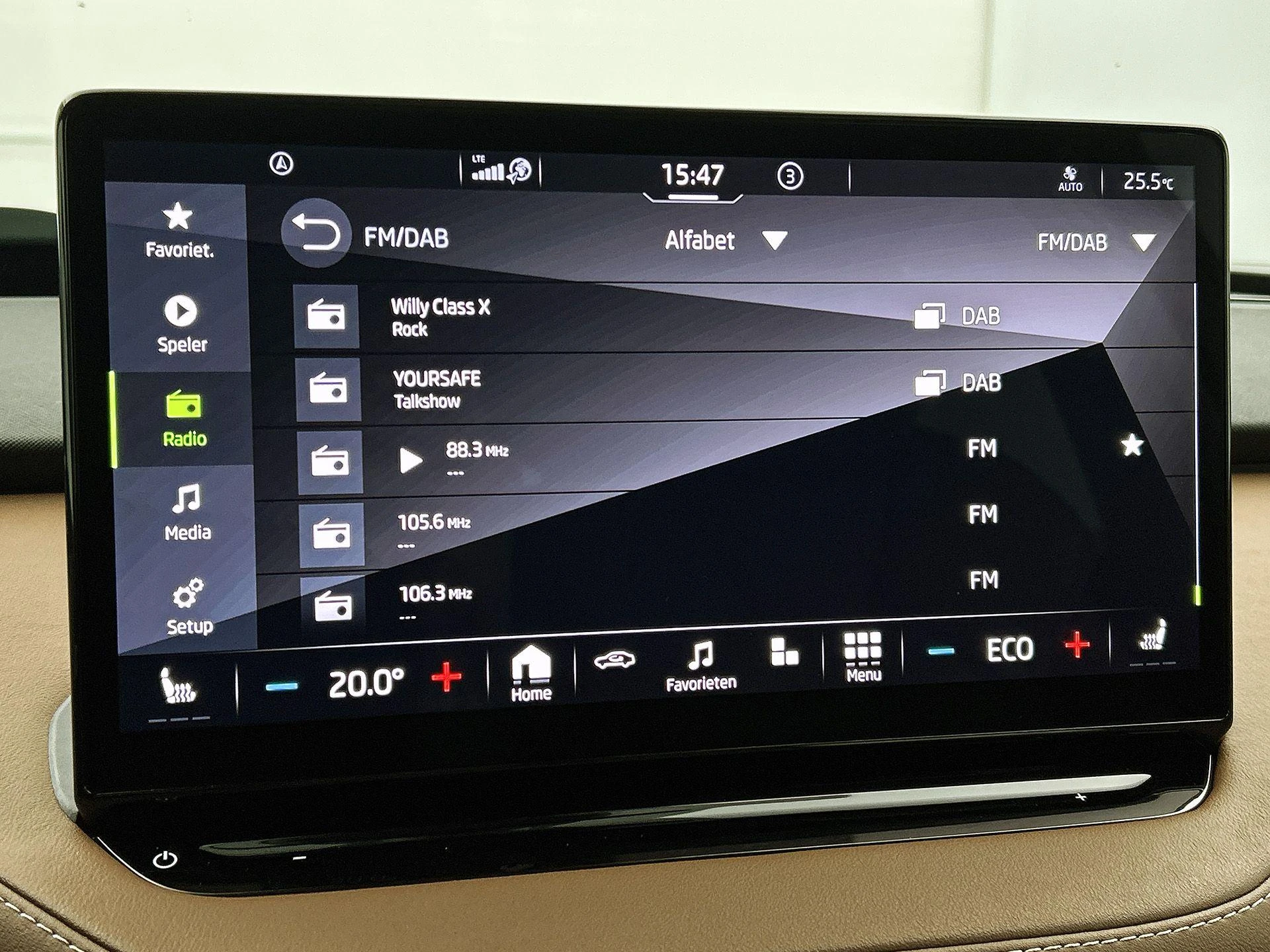 Škoda-Enyaq iV-image-6