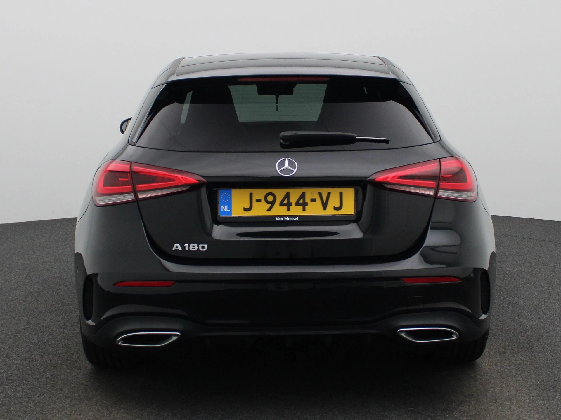 Mercedes-Benz A-Klasse 180 Aut. AMG Business Solution