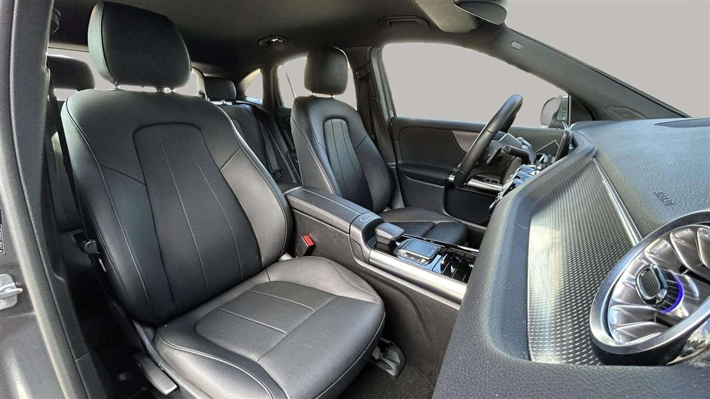 Mercedes-Benz-EQA-image-26