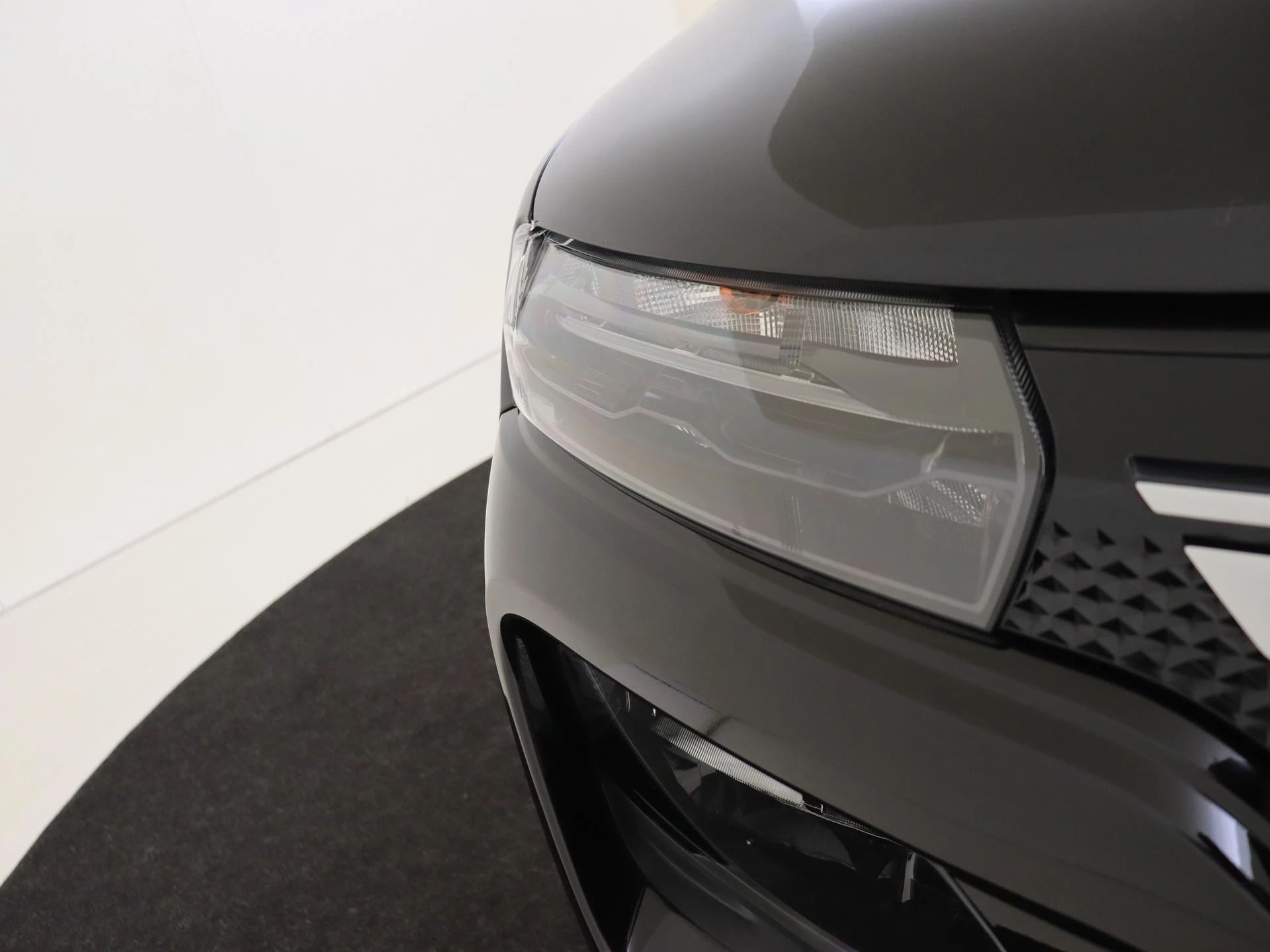 Dacia-Spring-image-8