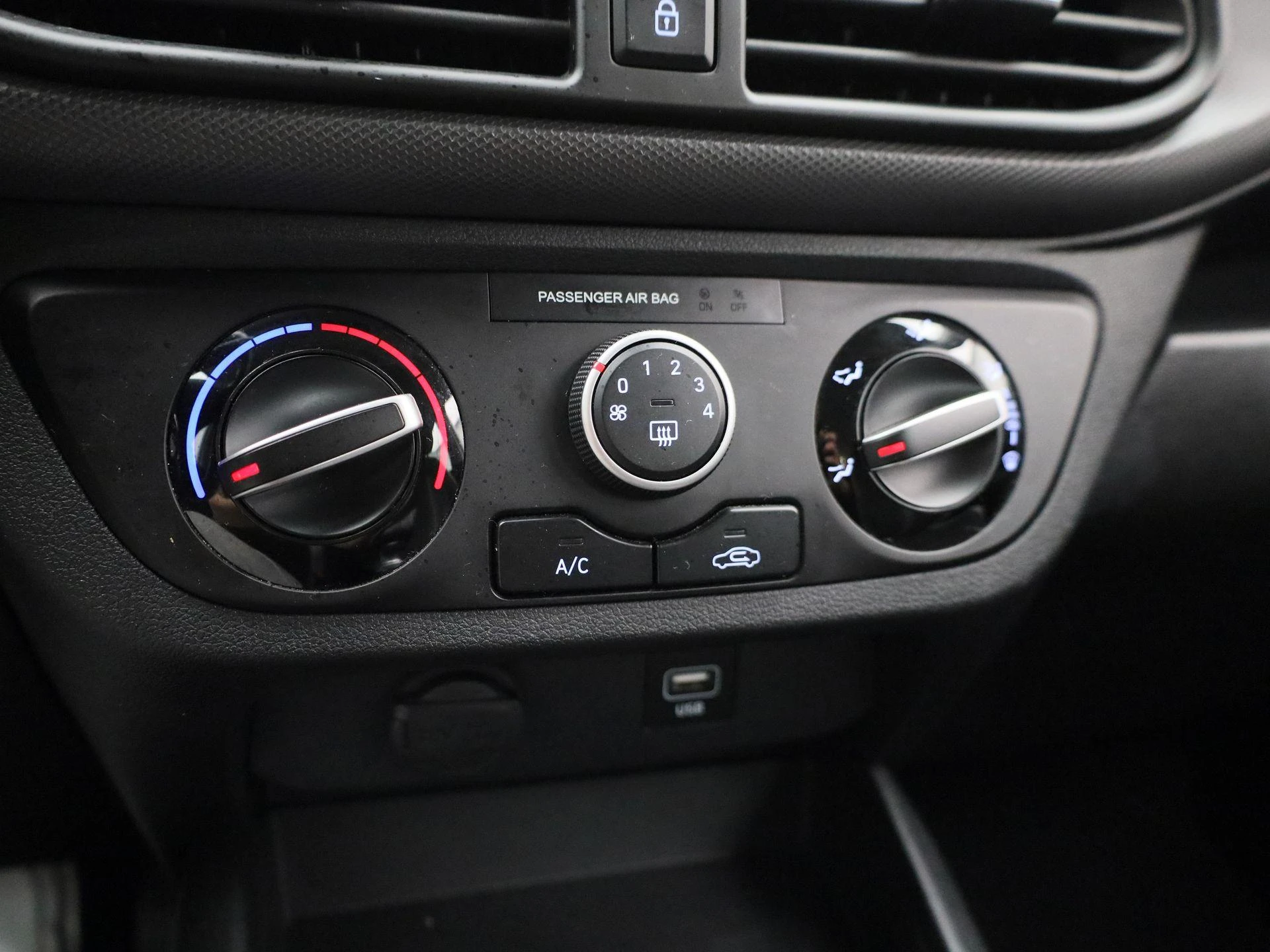 Hyundai-i10-image-22