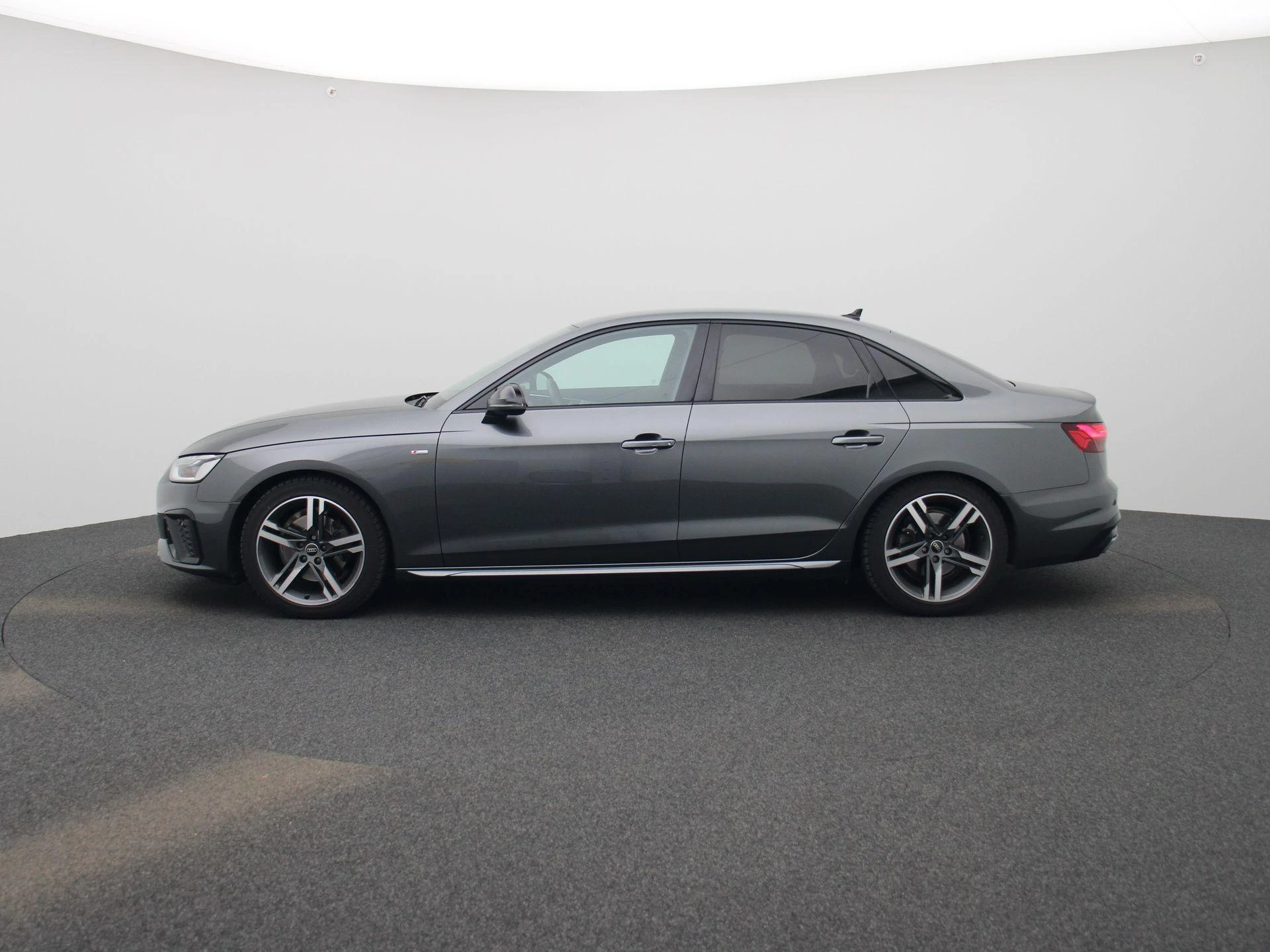 Audi-A4-image-3