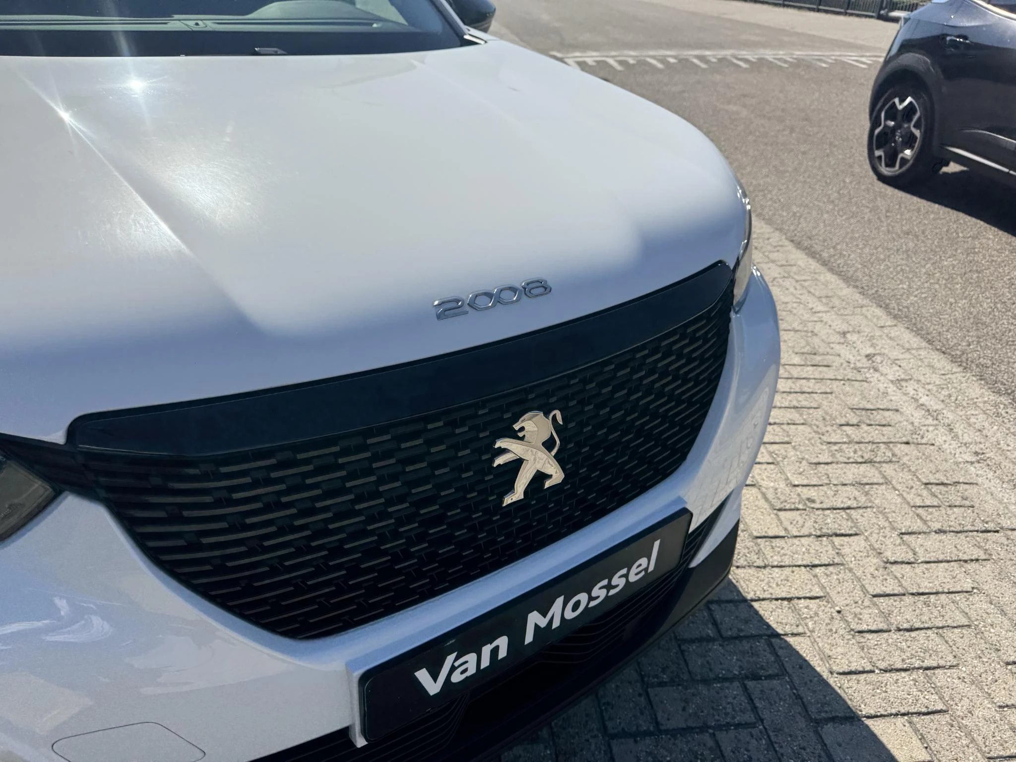 Peugeot-2008-image-7