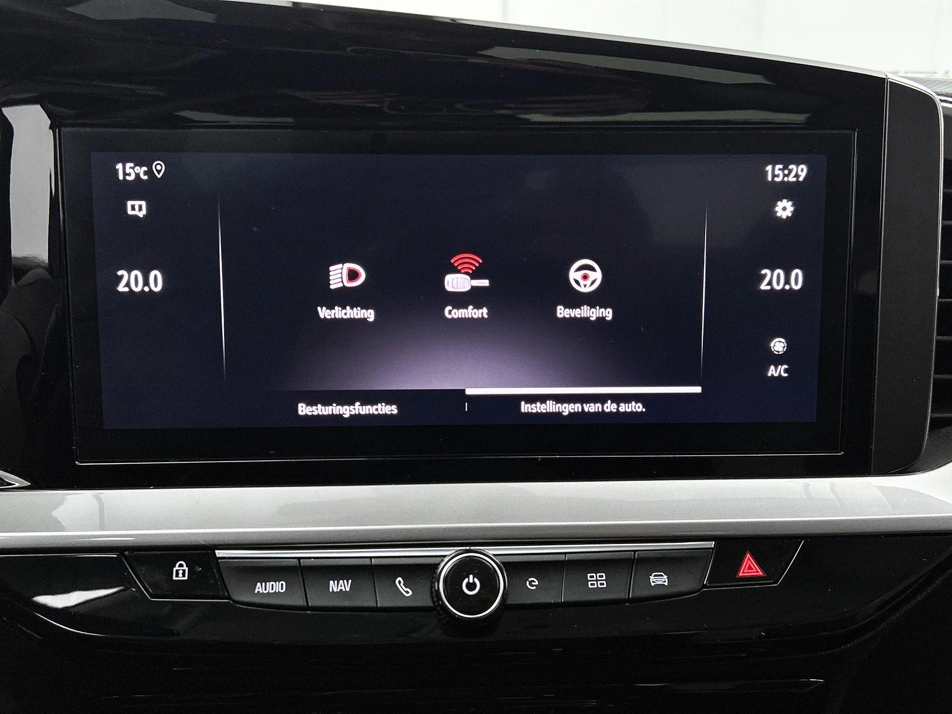 Opel-Mokka-e-image-25