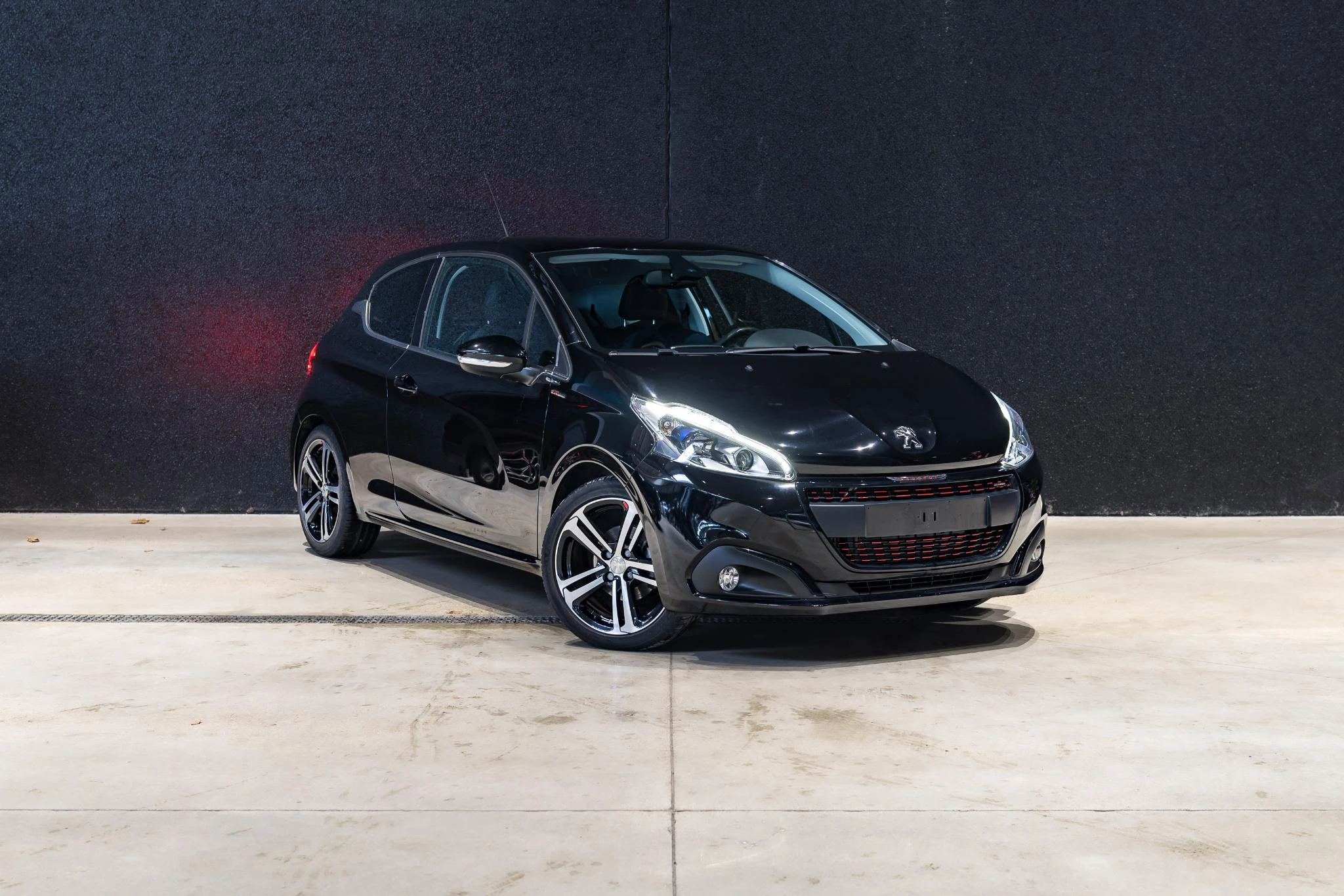 Peugeot-208-image-2