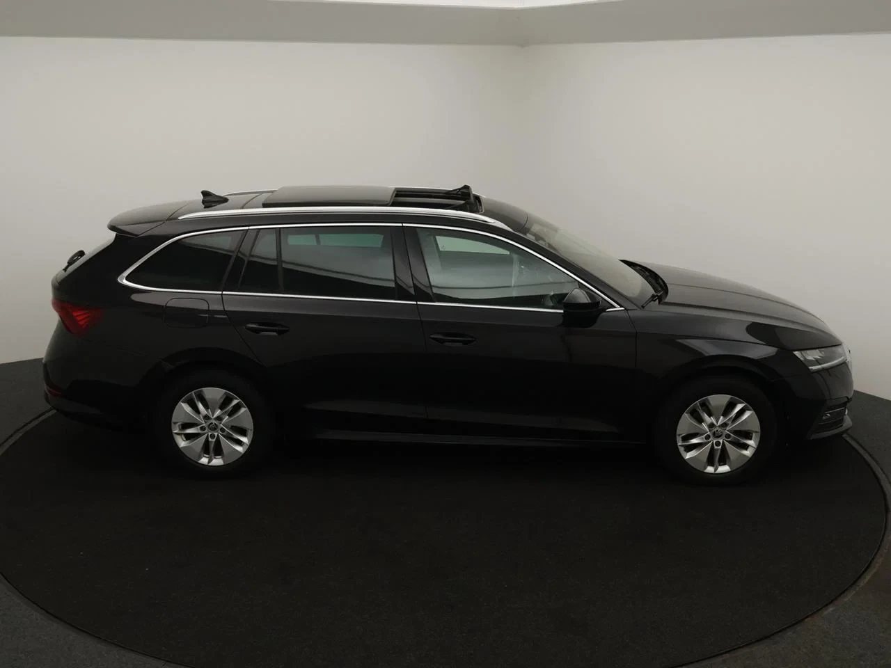 Škoda-Octavia-image-5