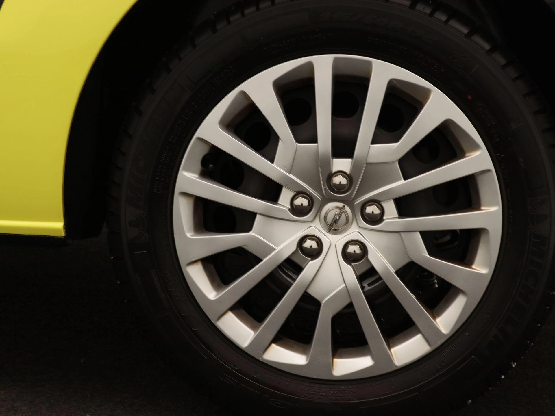 Opel-Vivaro-image-13