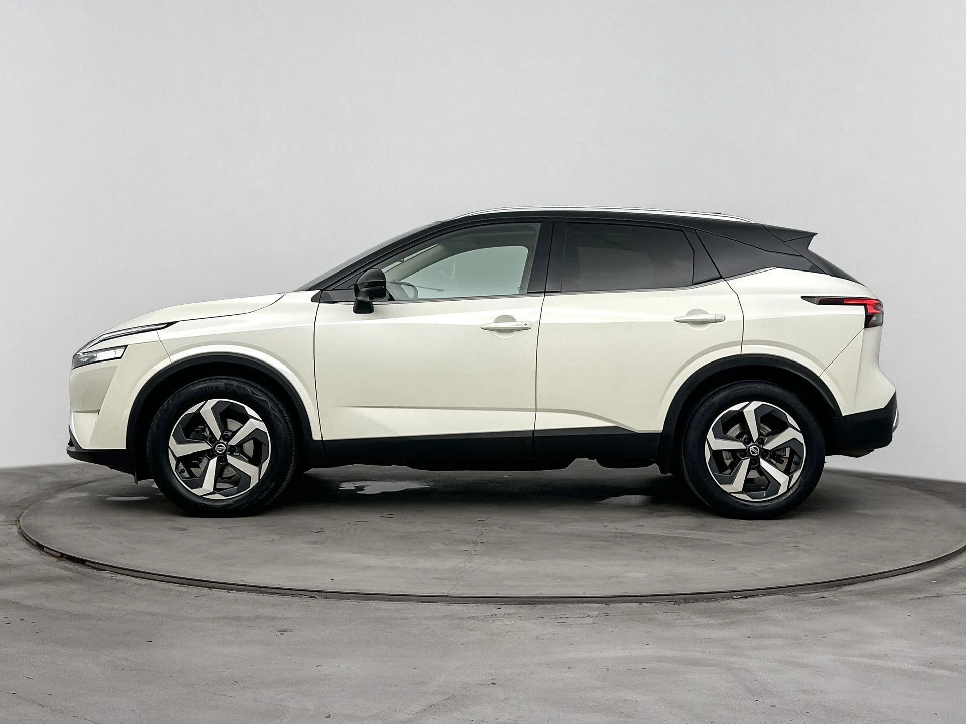 Nissan-QASHQAI-image-1