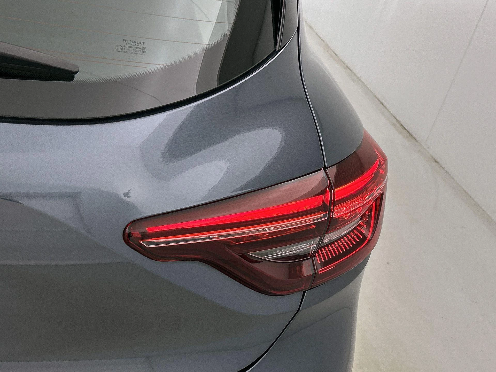 Renault-Clio-image-23