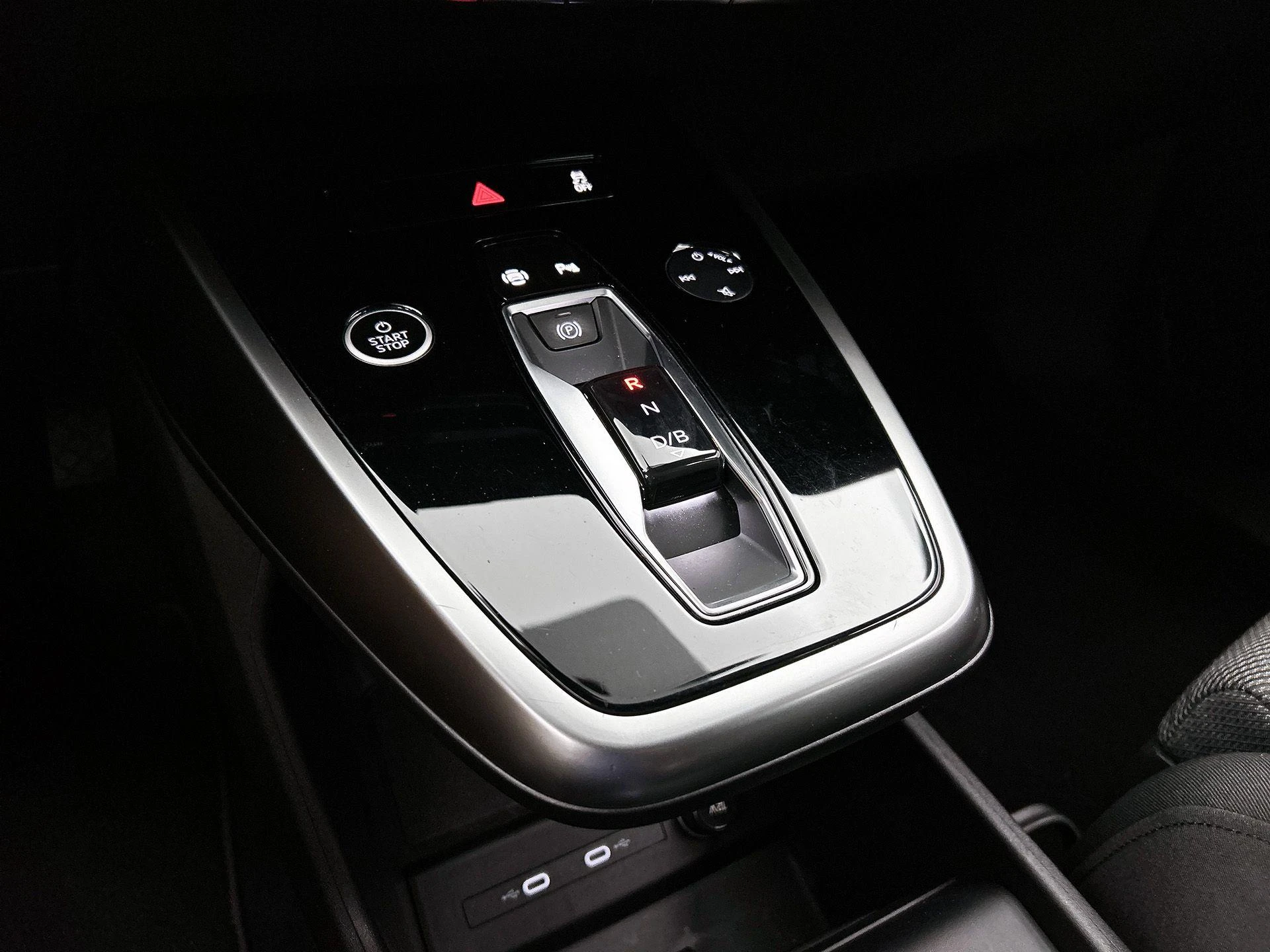 Audi-Q4 e-tron-image-30