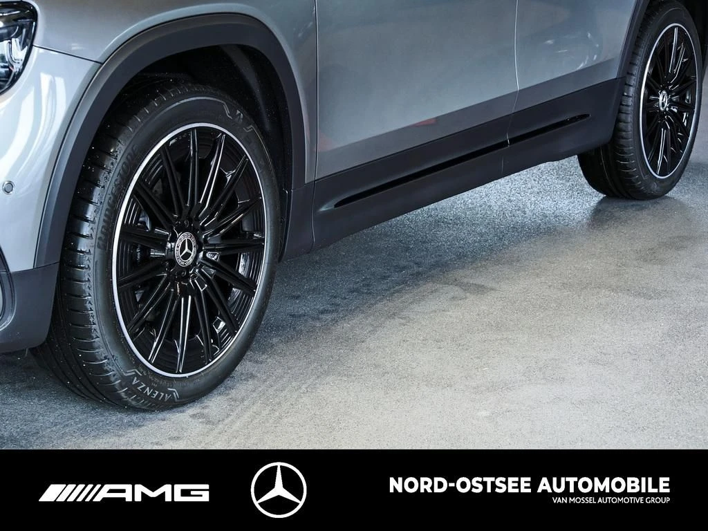 Mercedes-Benz GLB 200 AMG NIGHT PANO DISTRONIC 20Z 360° AMG Line