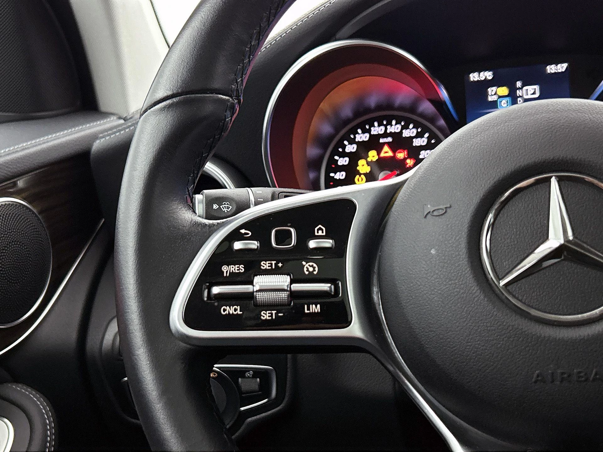 Mercedes-Benz-GLC-image-5