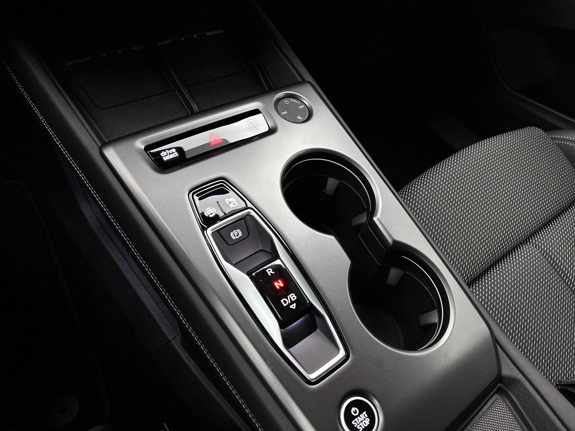 Audi-Q4 e-tron-image-27