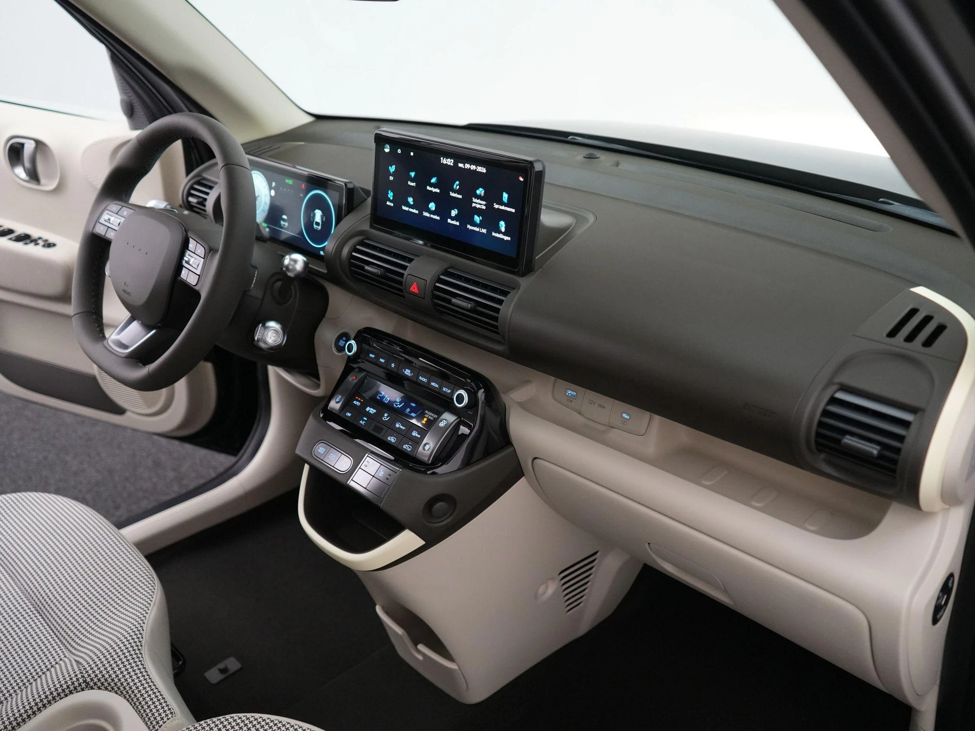 Hyundai-Inster-image-38
