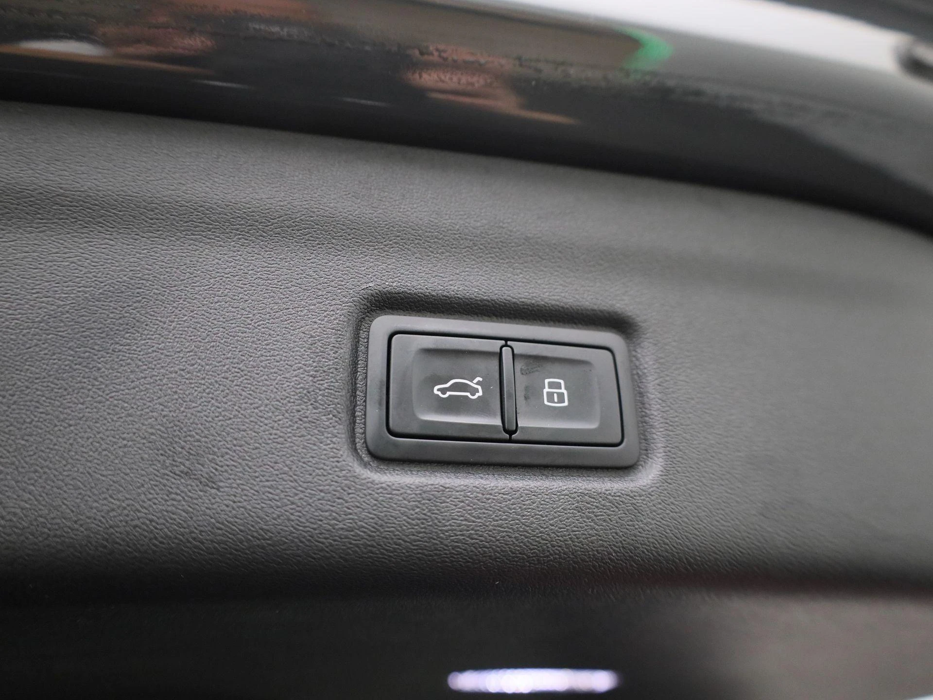 Audi-Q6 e-tron-image-12